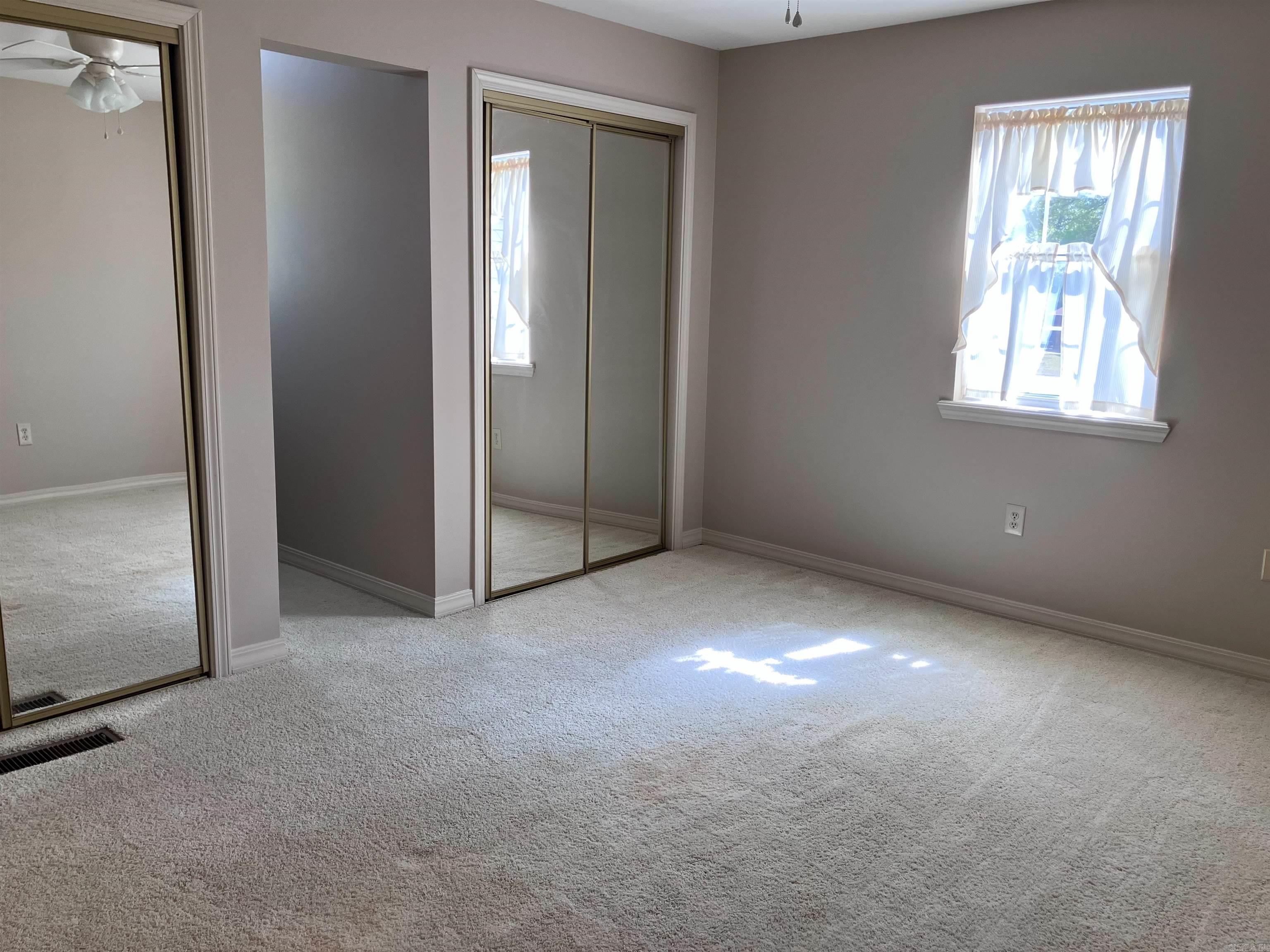 9 River Oaks Boulevard Searcy, AR 72143