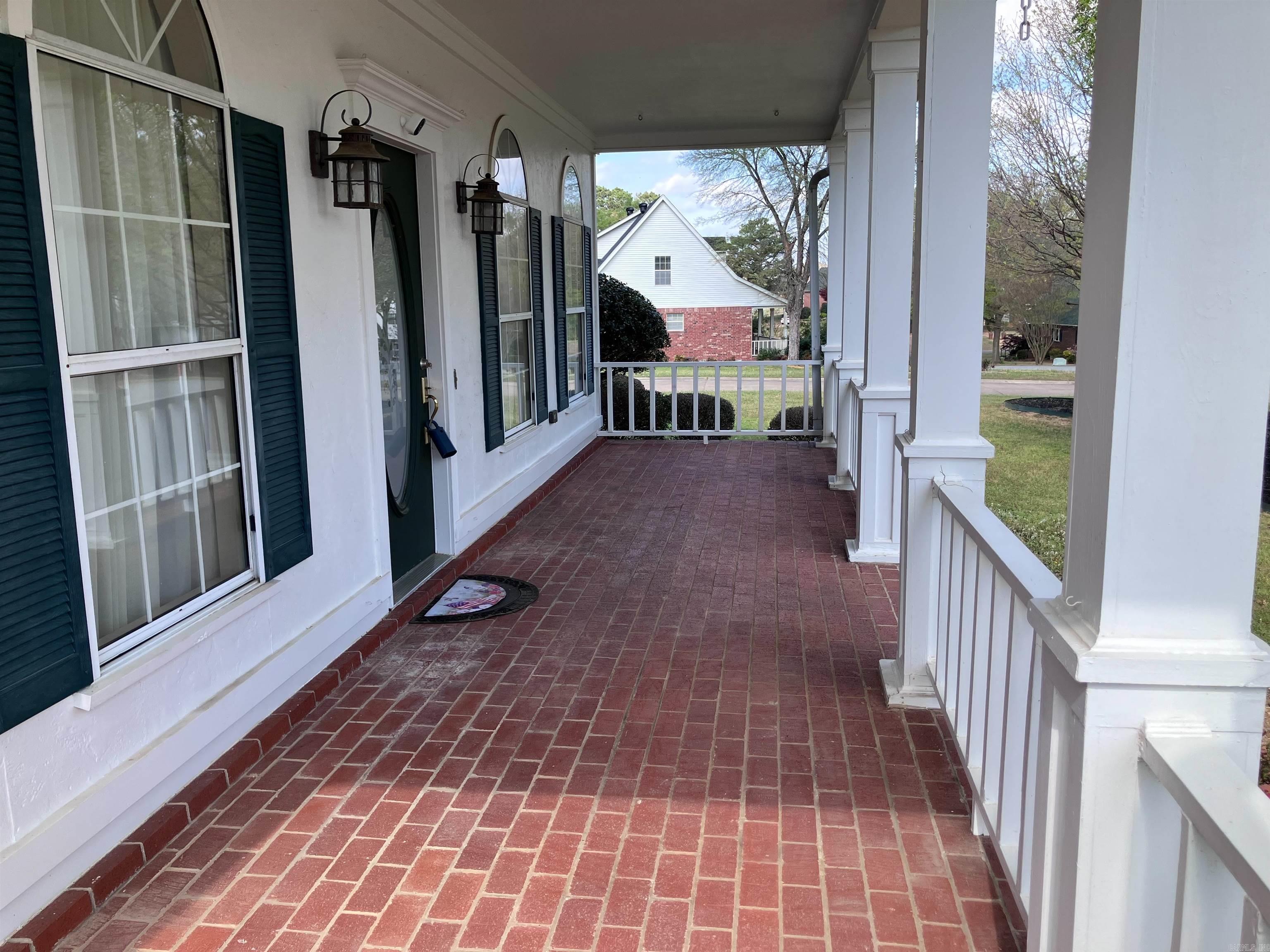 9 River Oaks  Searcy, AR