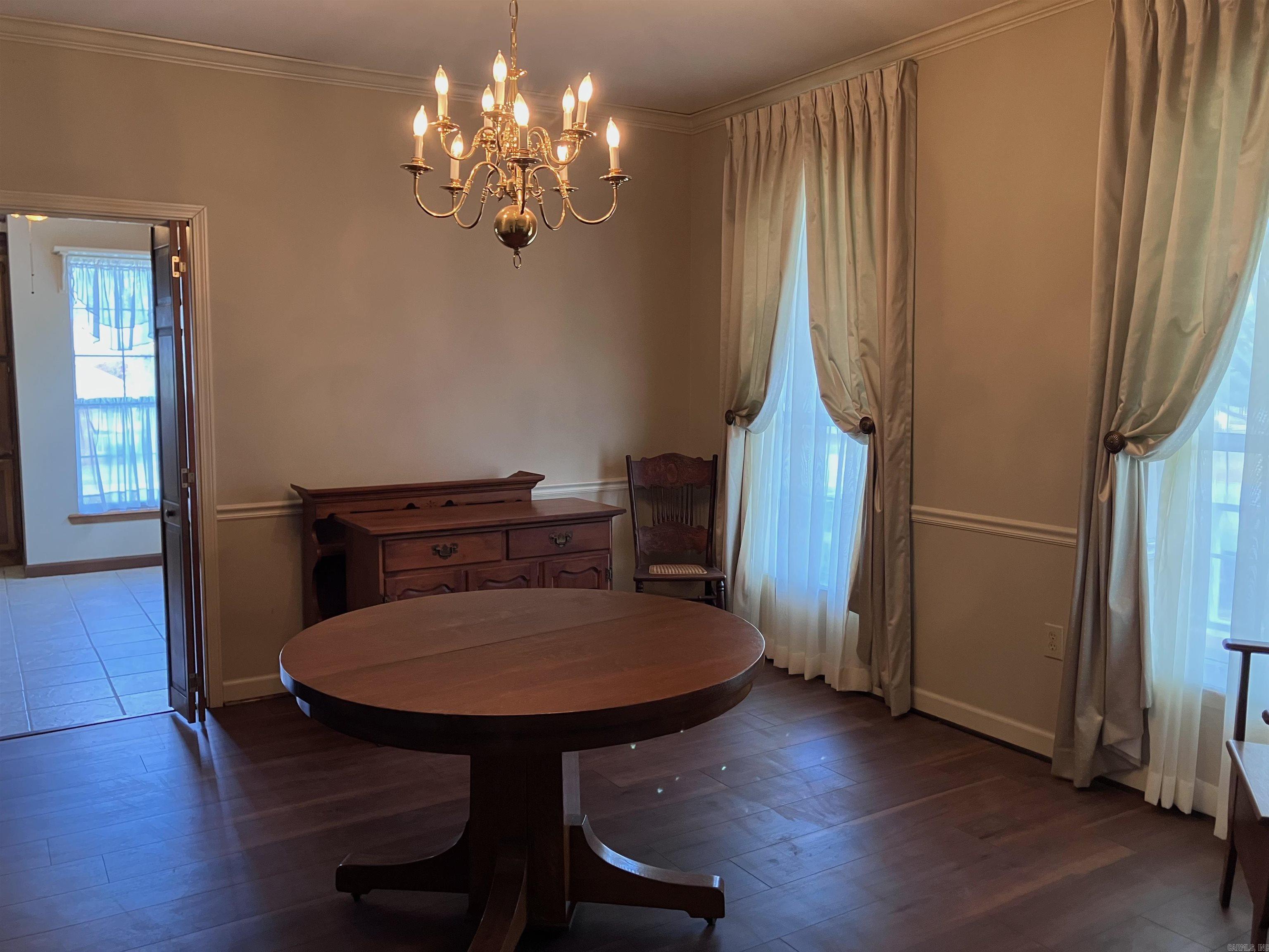 9 River Oaks Boulevard Searcy, AR 72143