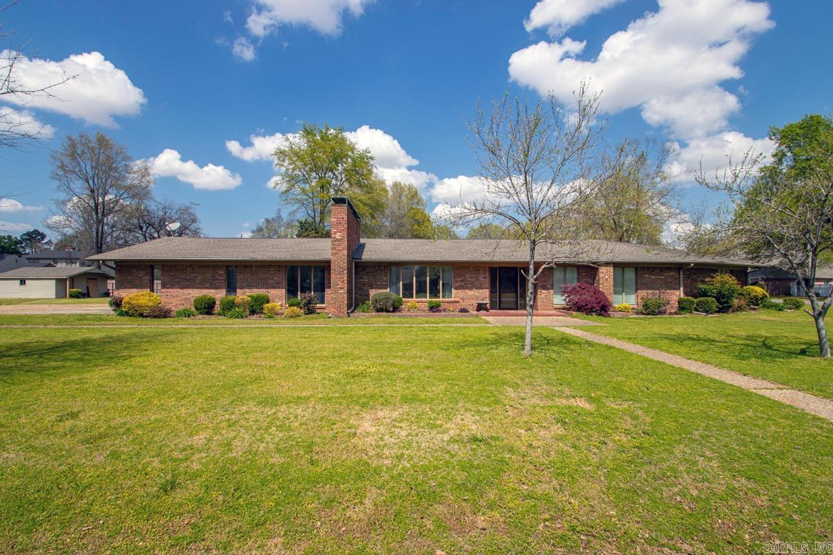 305 Cottonwood  England, AR