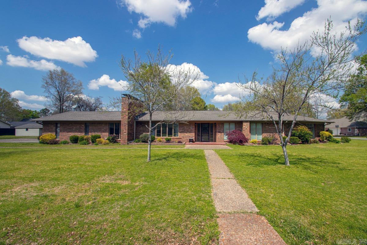 305 Cottonwood  England, AR