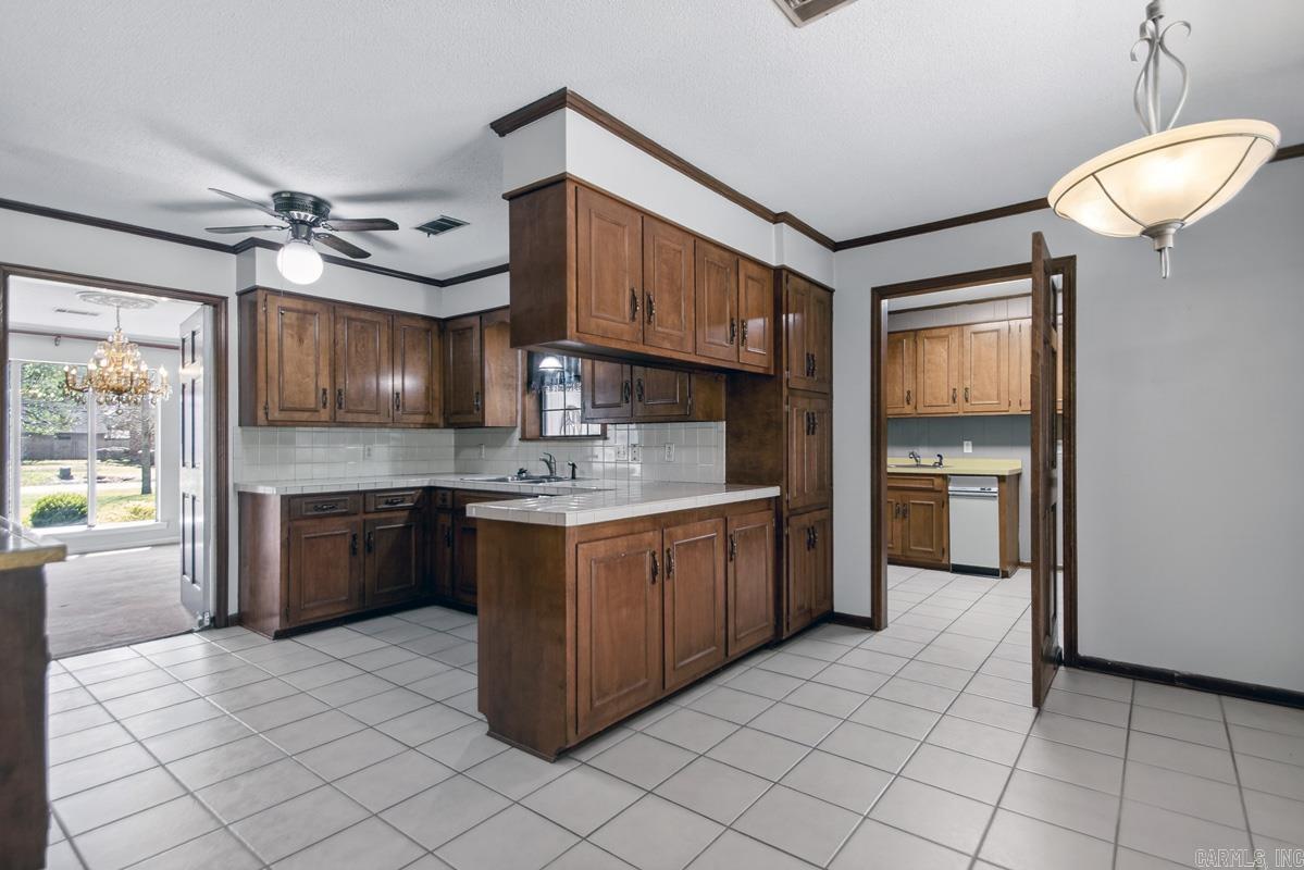 305 Cottonwood  England, AR