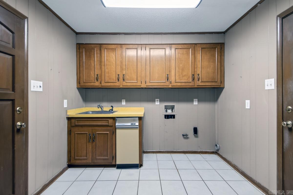 305 Cottonwood  England, AR