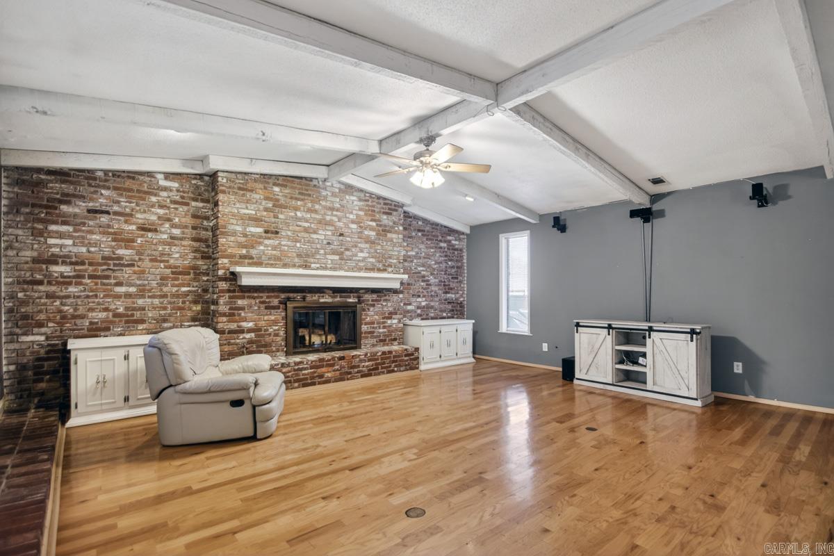 305 Cottonwood  England, AR