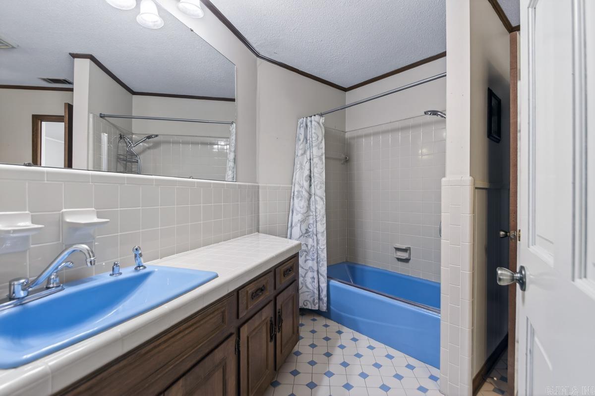 305 Cottonwood  England, AR