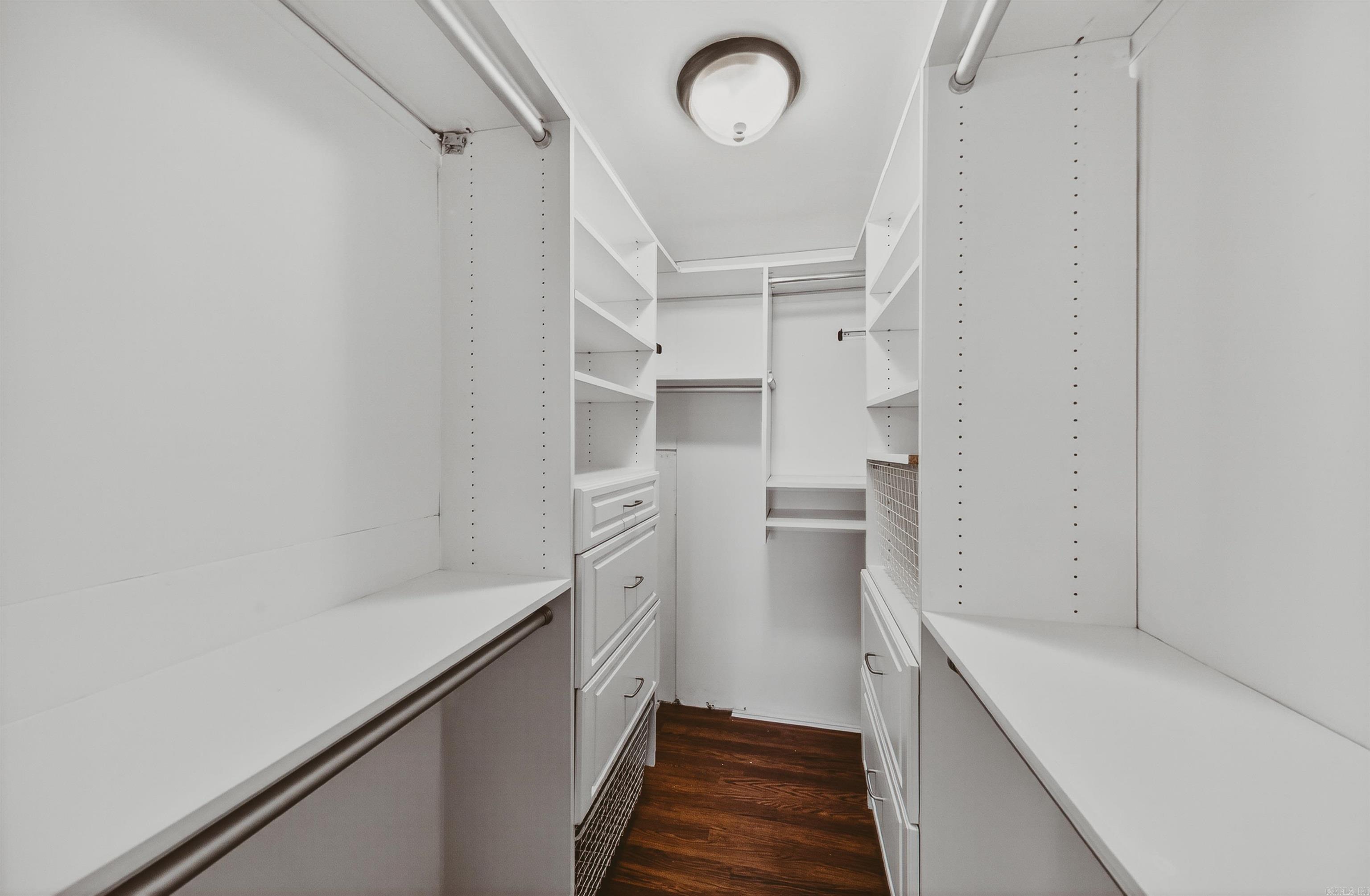 823 W Granite  Siloam Springs, AR