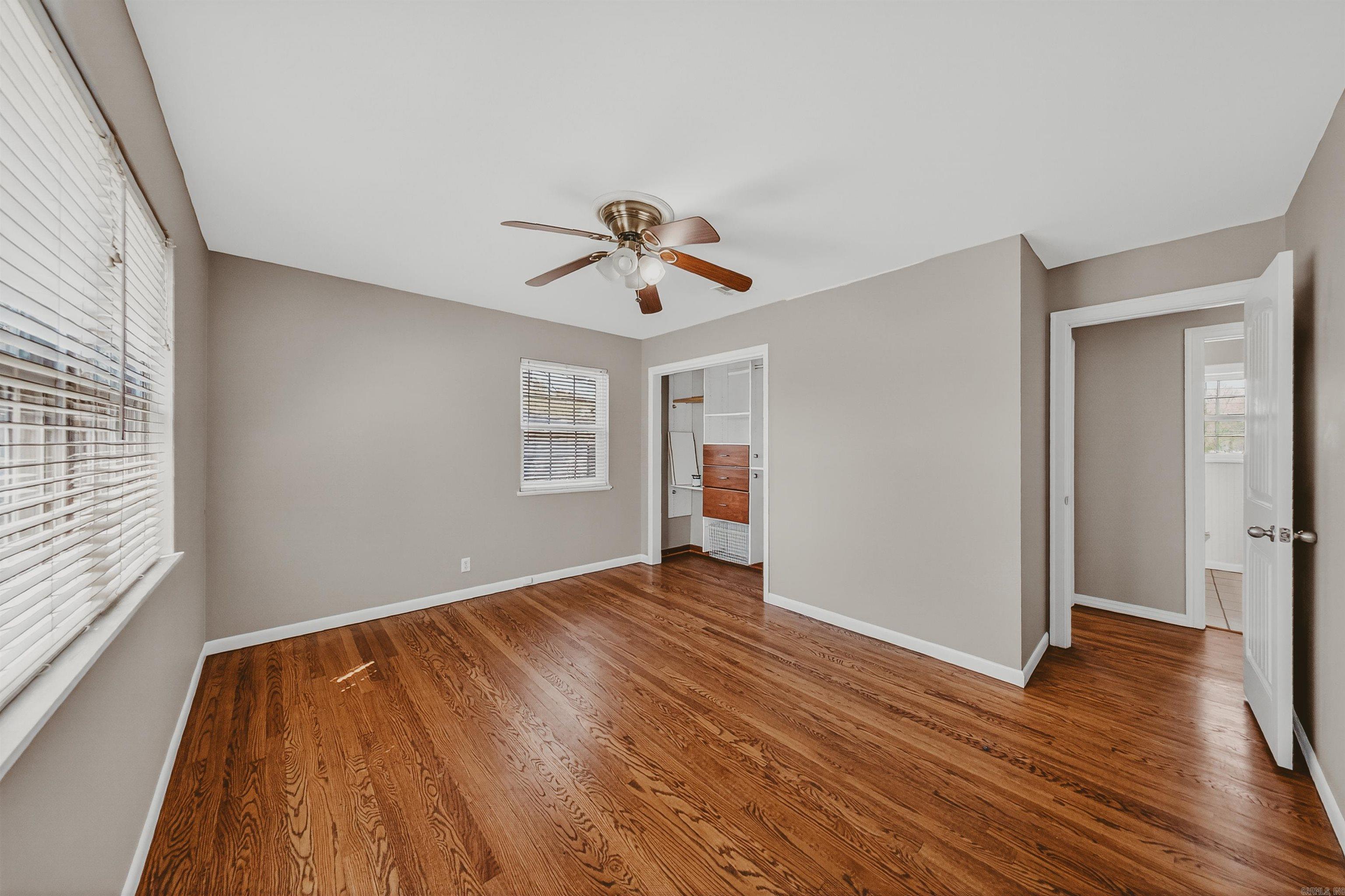 823 W Granite  Siloam Springs, AR