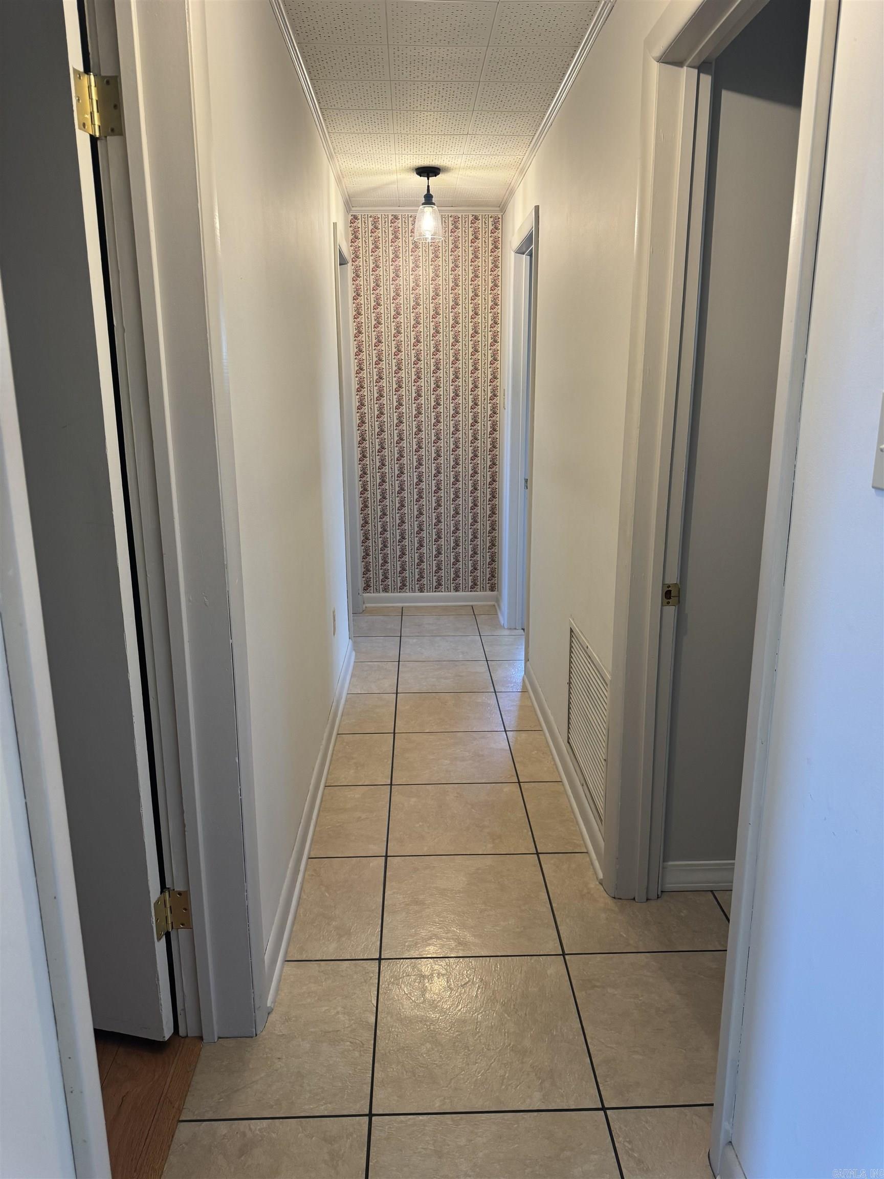 323 Martin W  Wynne, AR