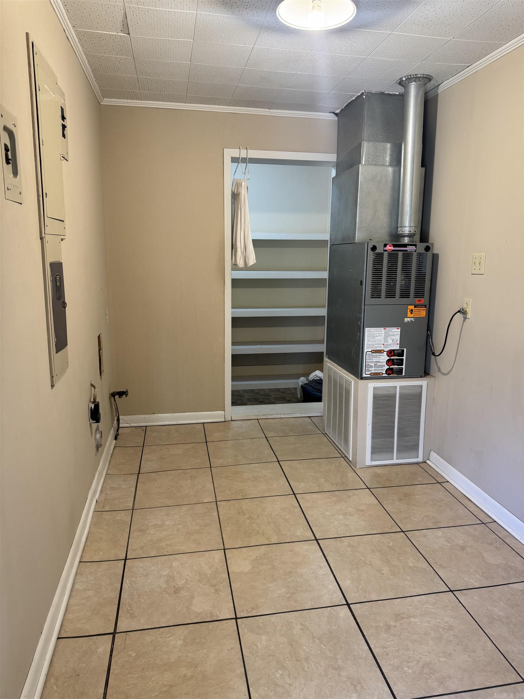 323 Martin W  Wynne, AR