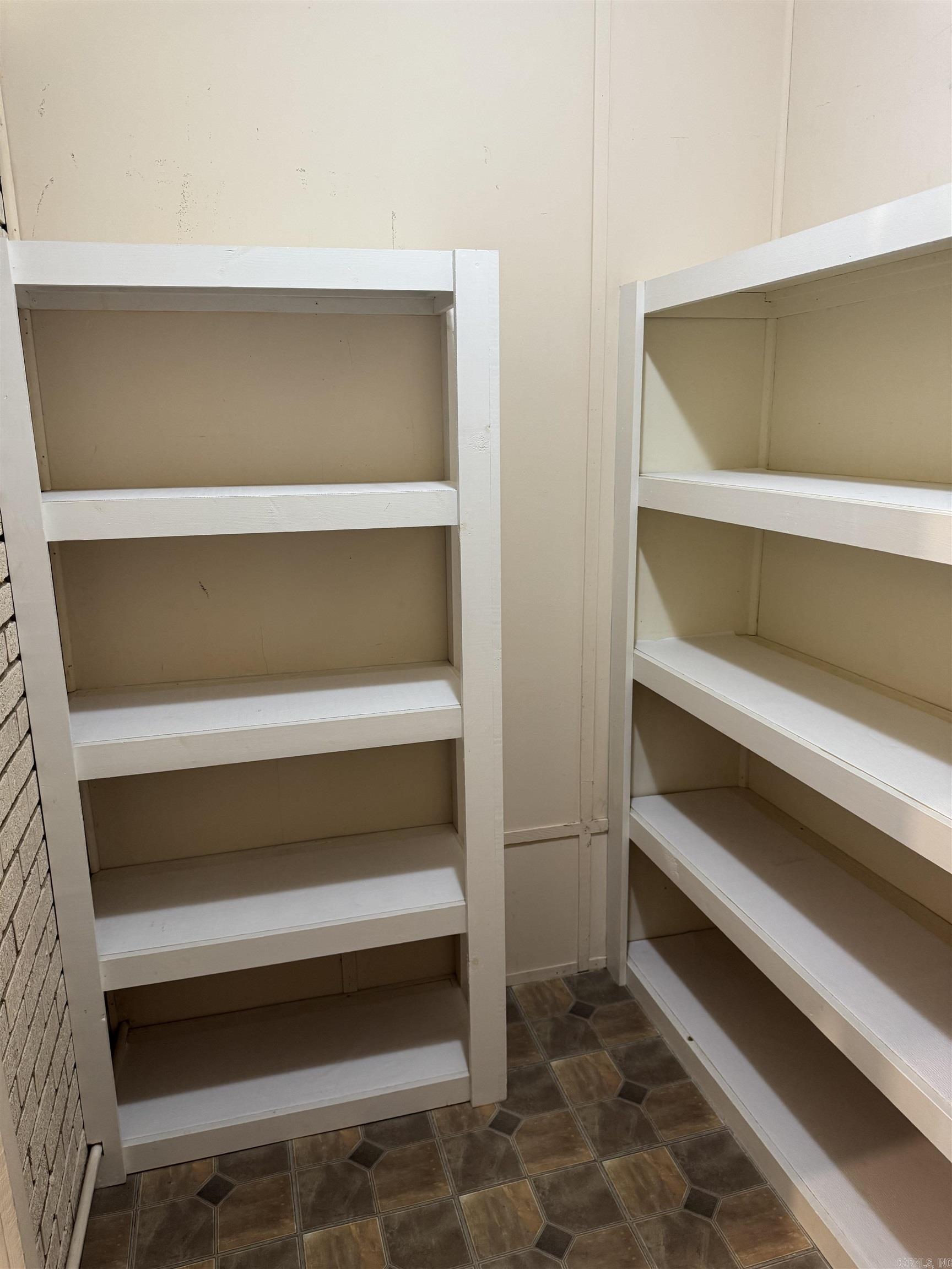 323 Martin W  Wynne, AR