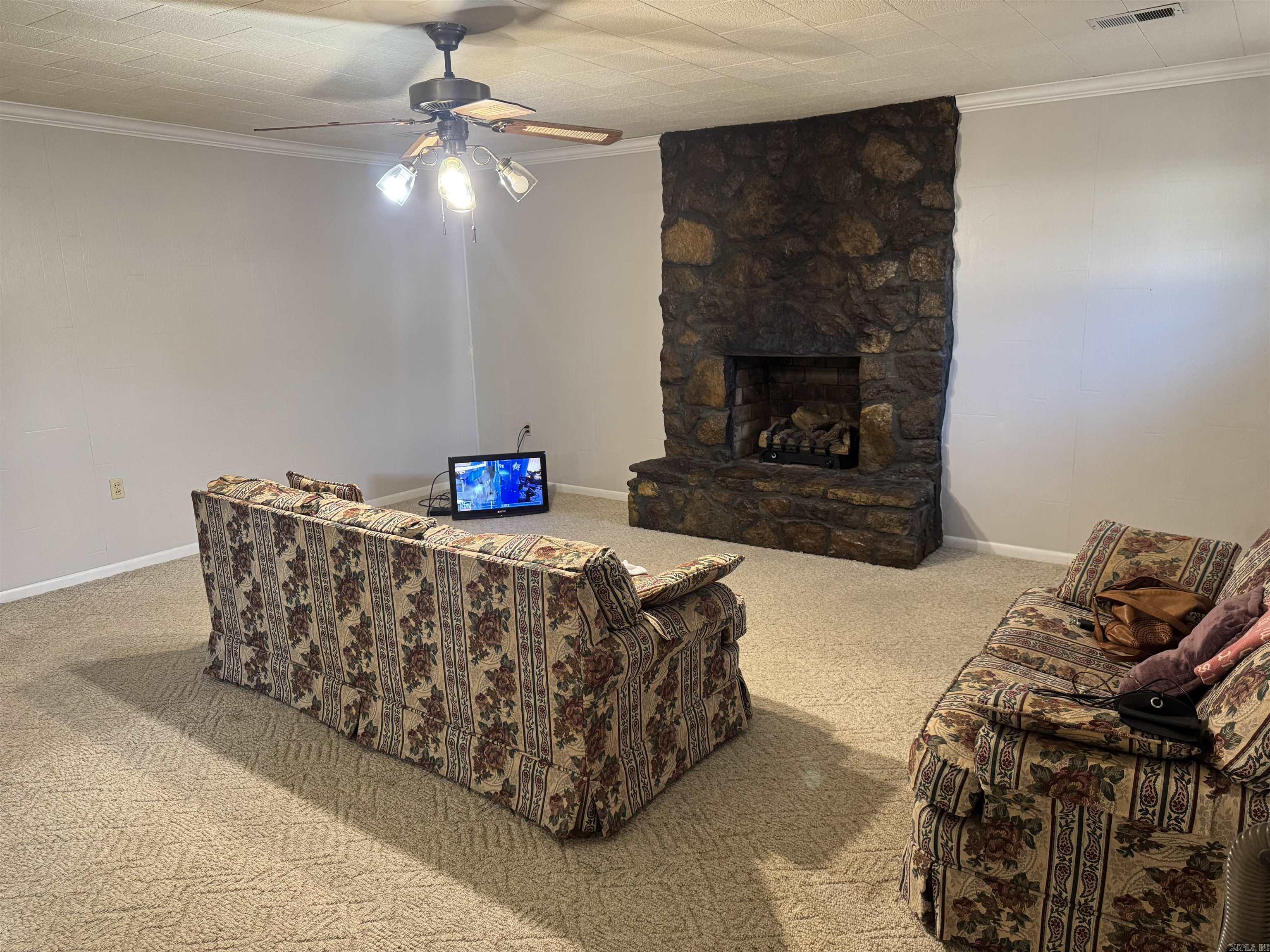 323 Martin W  Wynne, AR