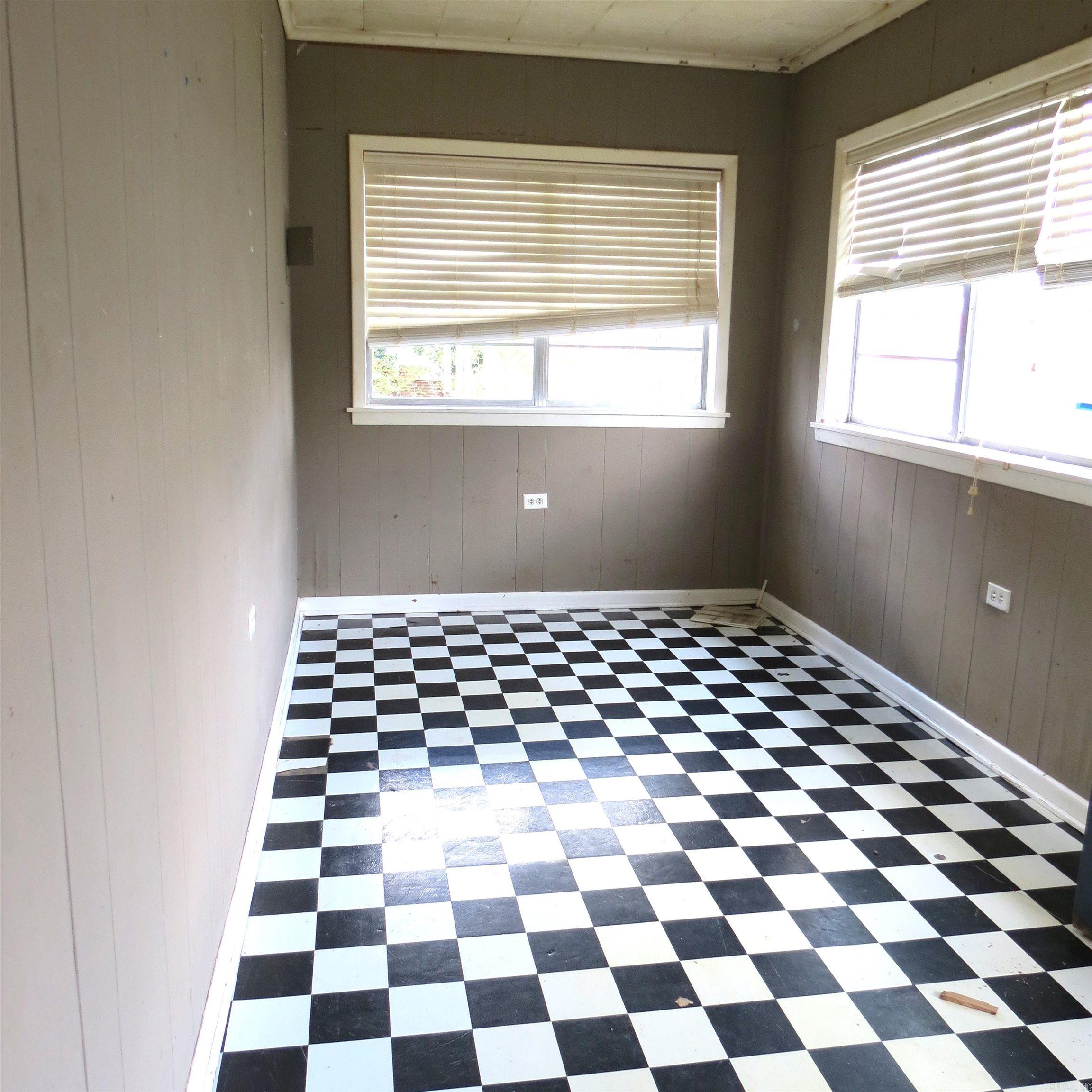 307 E Holly  Sheridan, AR