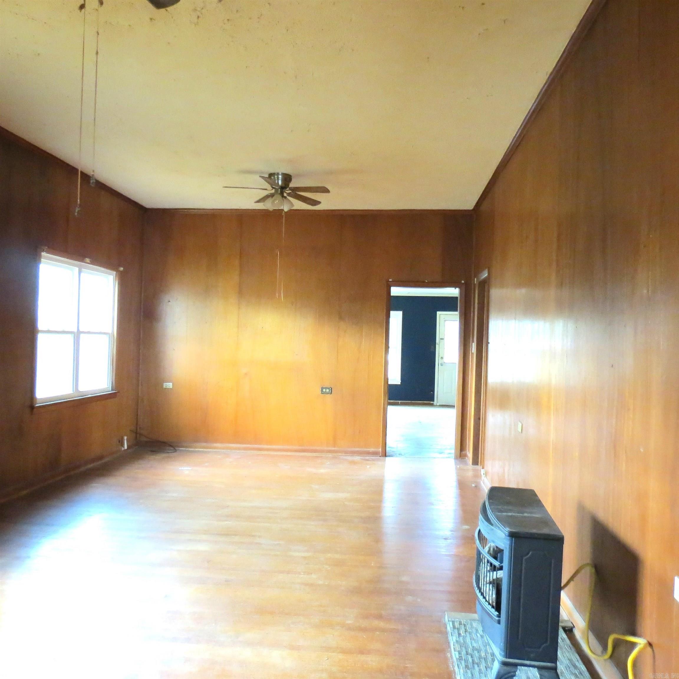 307 E Holly  Sheridan, AR