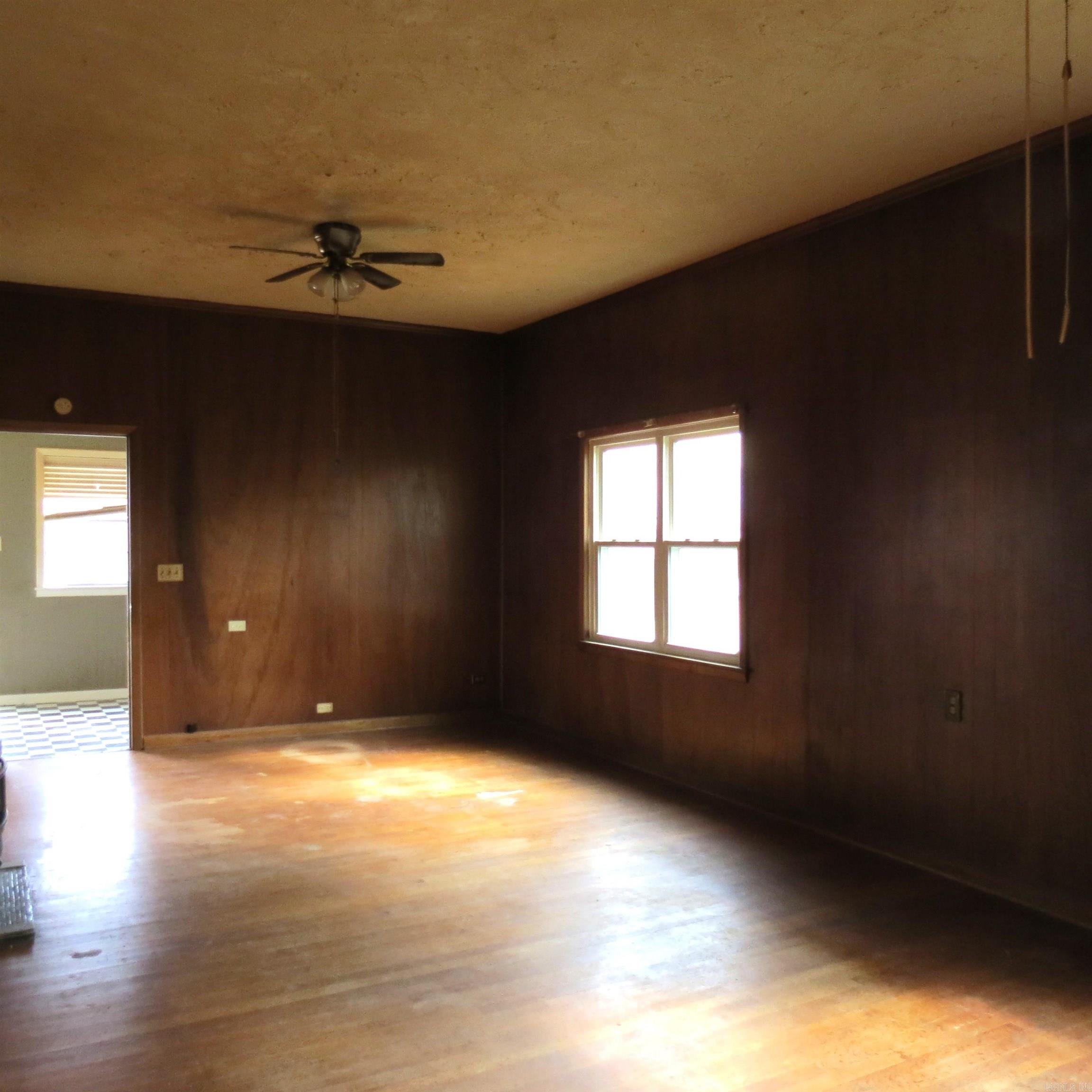 307 E Holly  Sheridan, AR