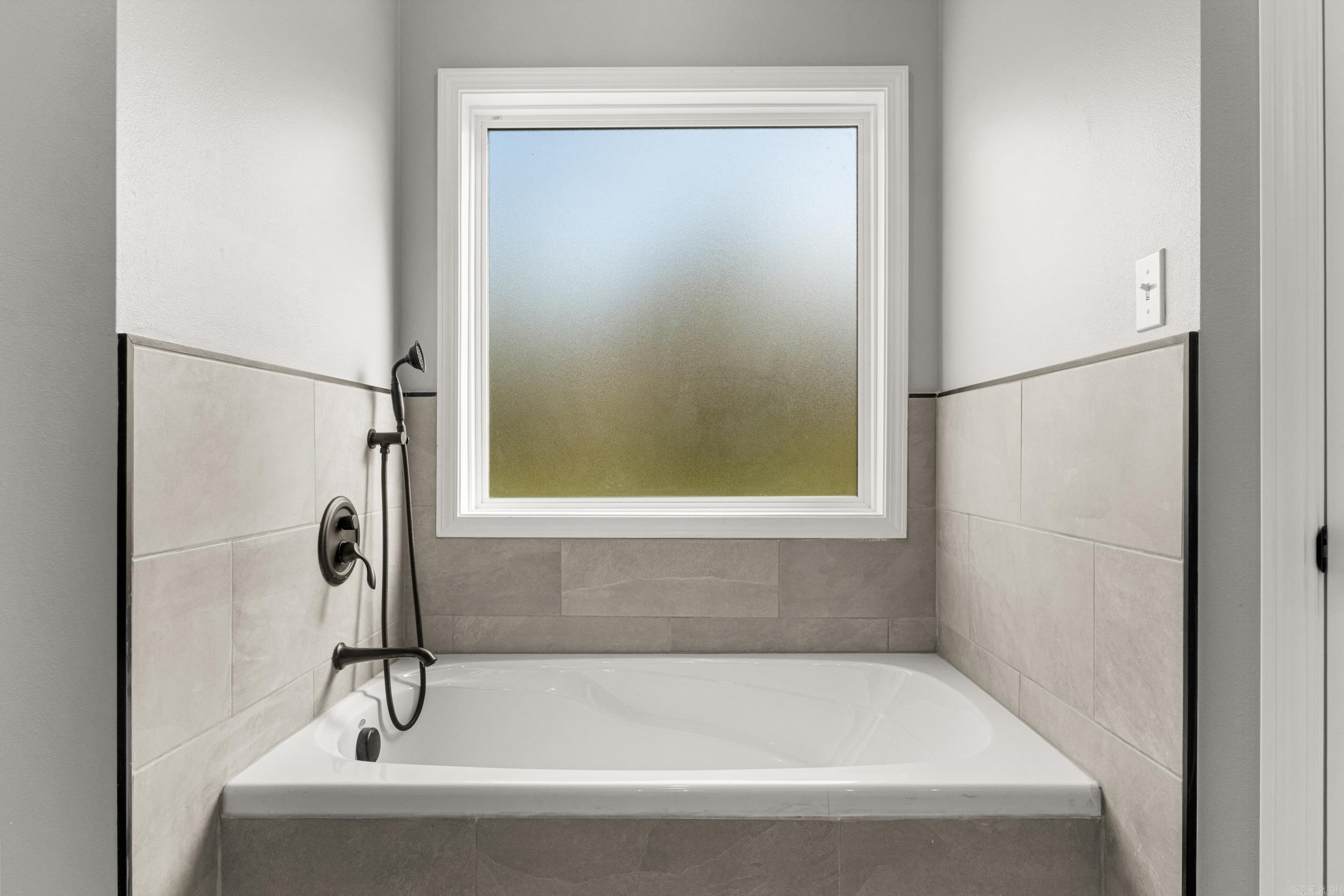 28 Sisney Drive  Ash Flat, AR