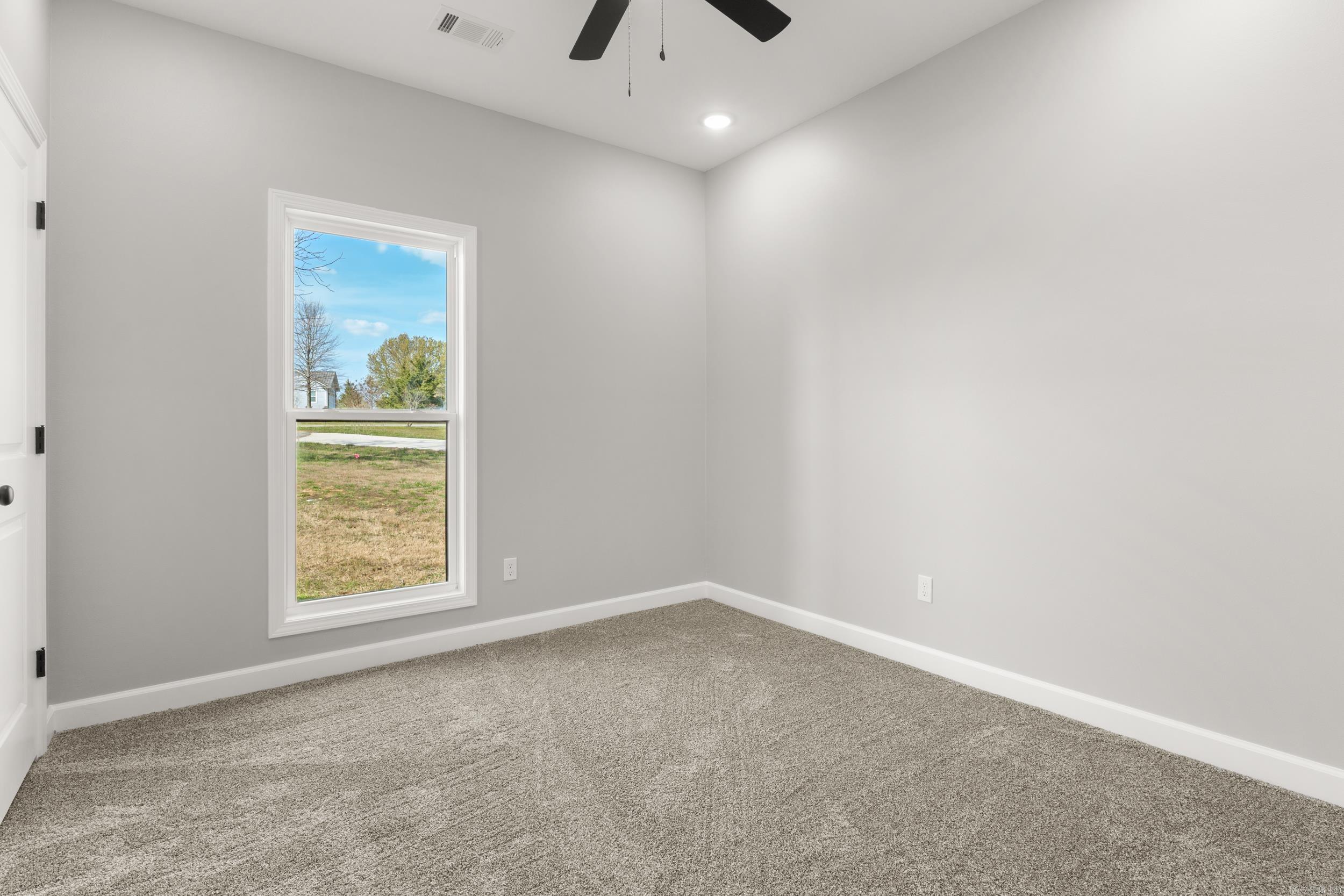 28 Sisney Drive  Ash Flat, AR