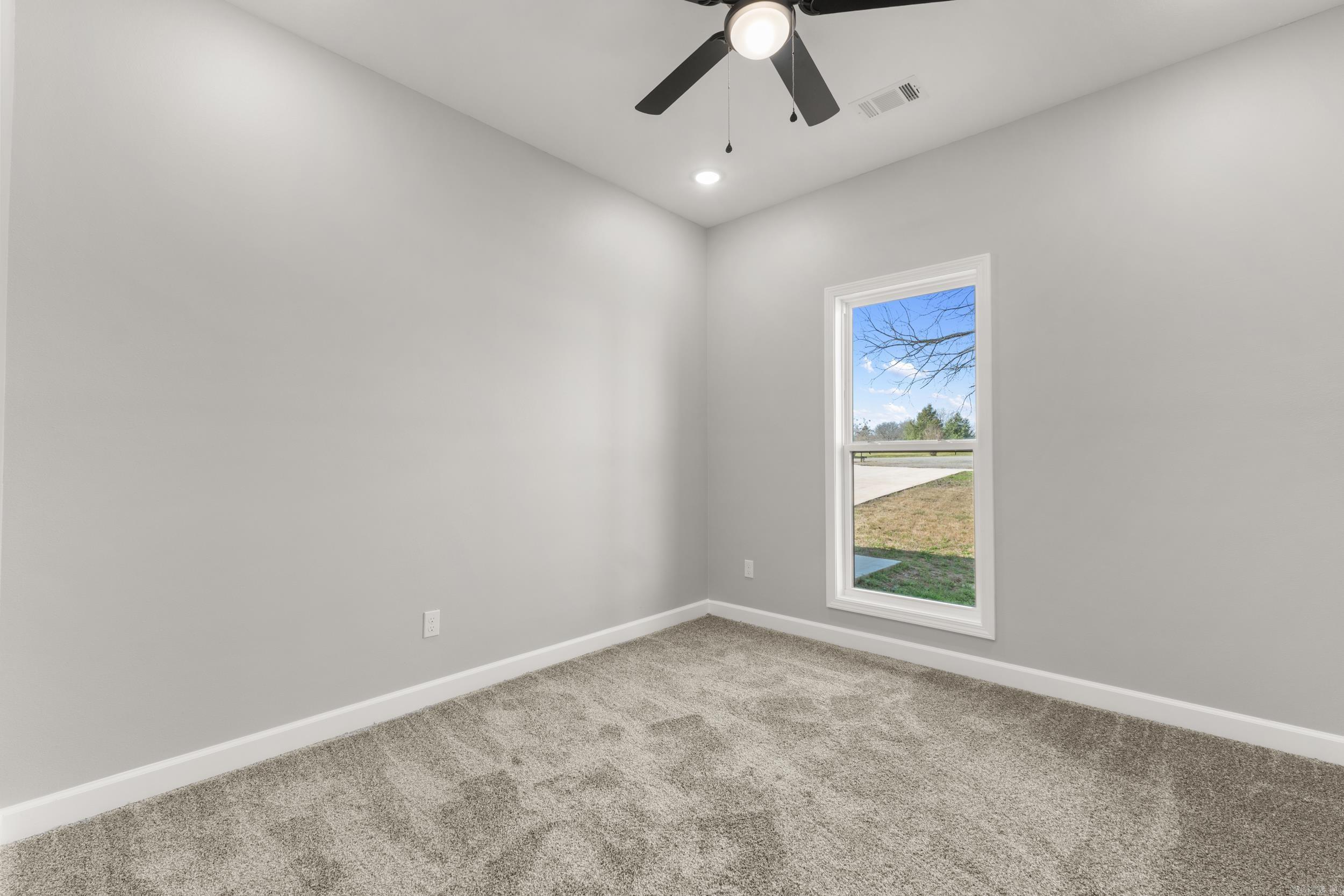 28 Sisney Drive  Ash Flat, AR