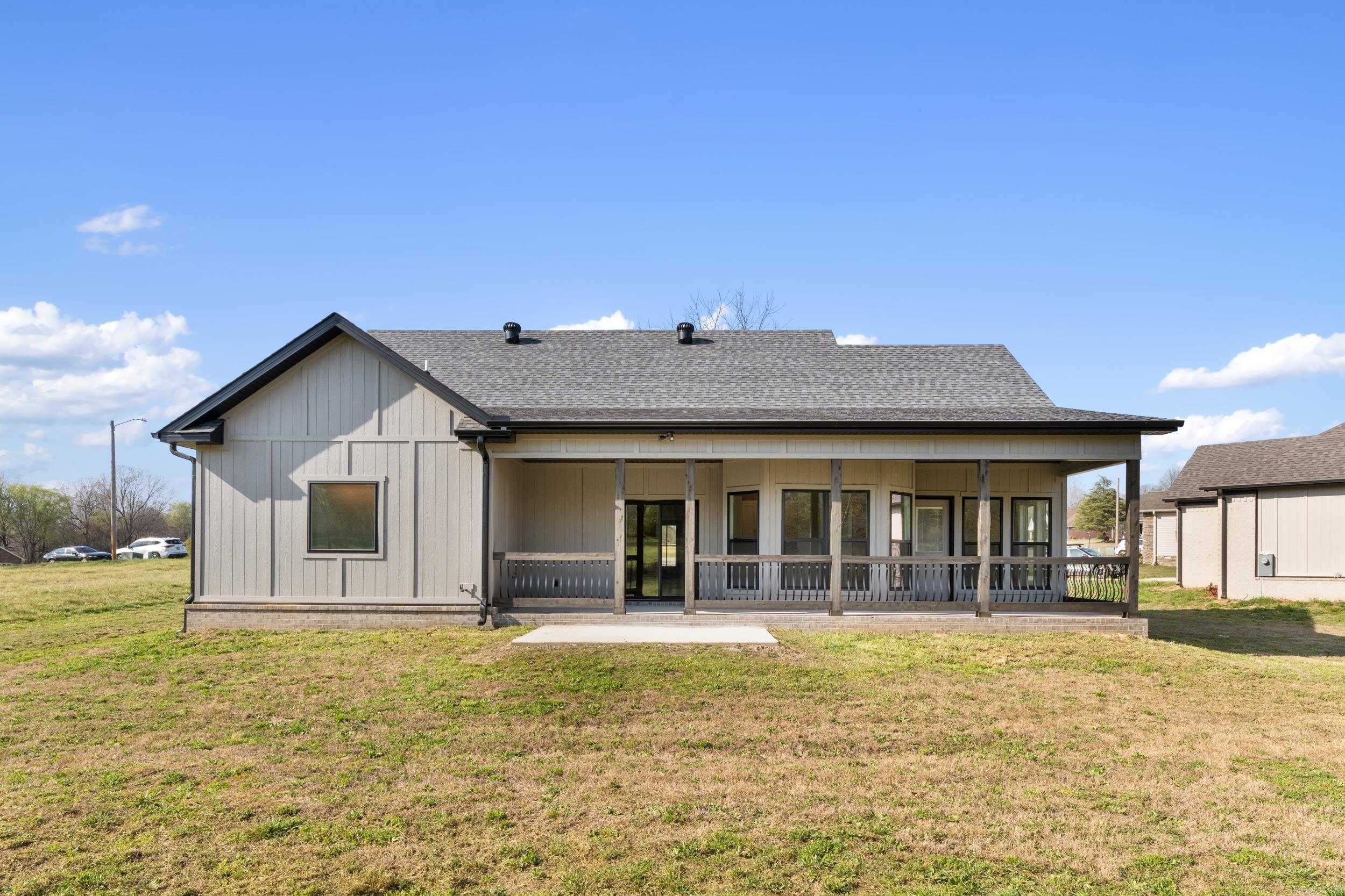 28 Sisney Drive  Ash Flat, AR