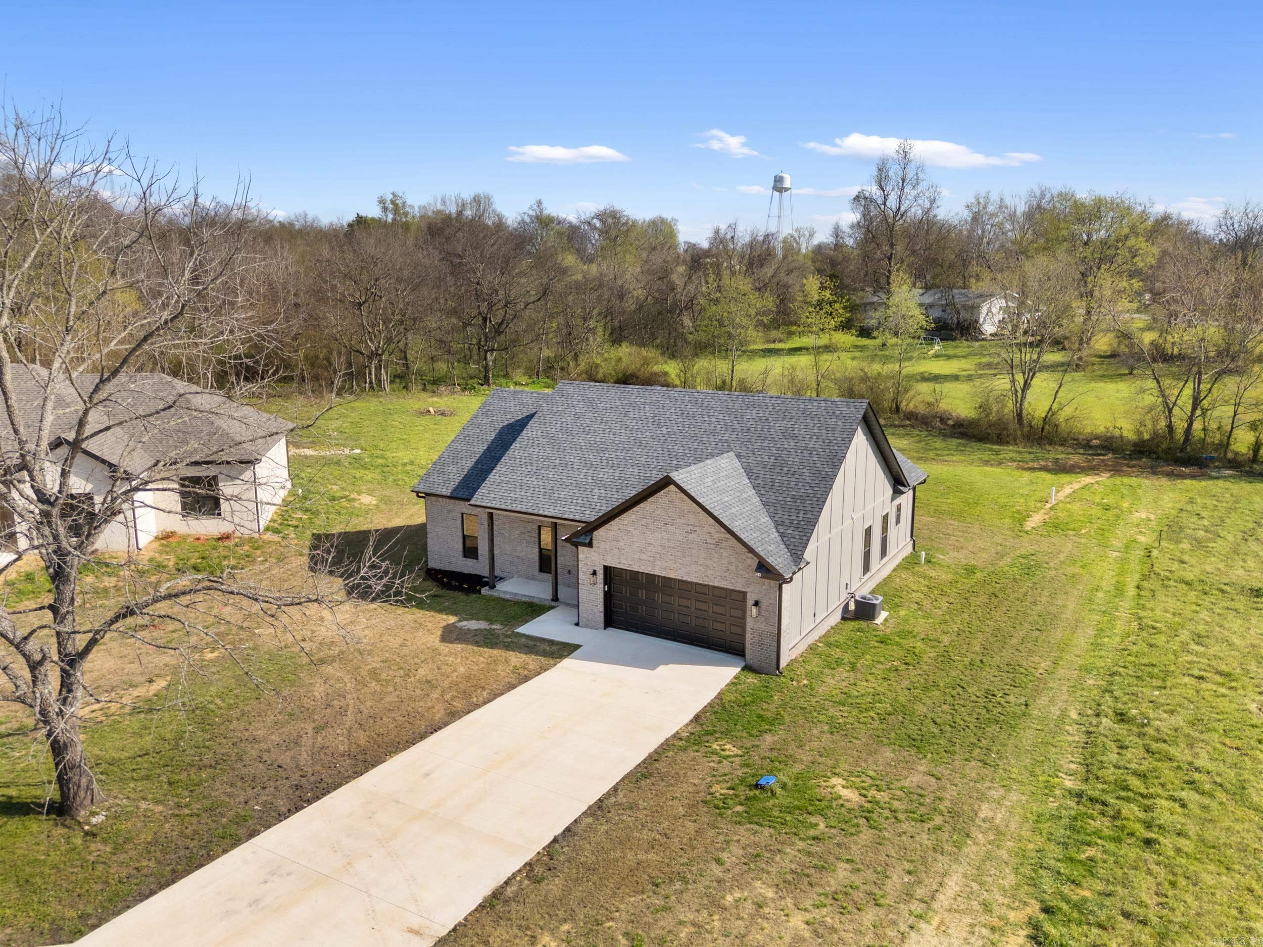 28 Sisney Drive  Ash Flat, AR