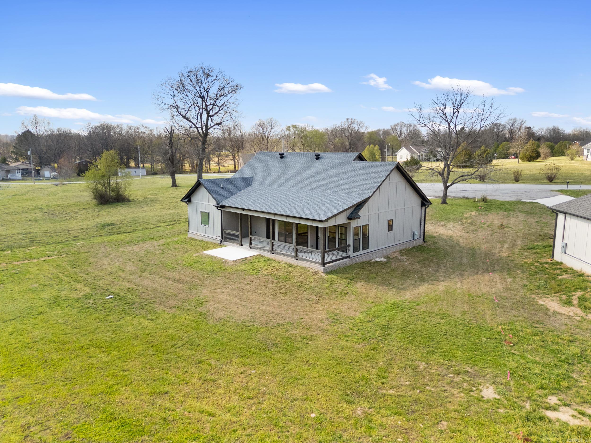 28 Sisney Drive  Ash Flat, AR