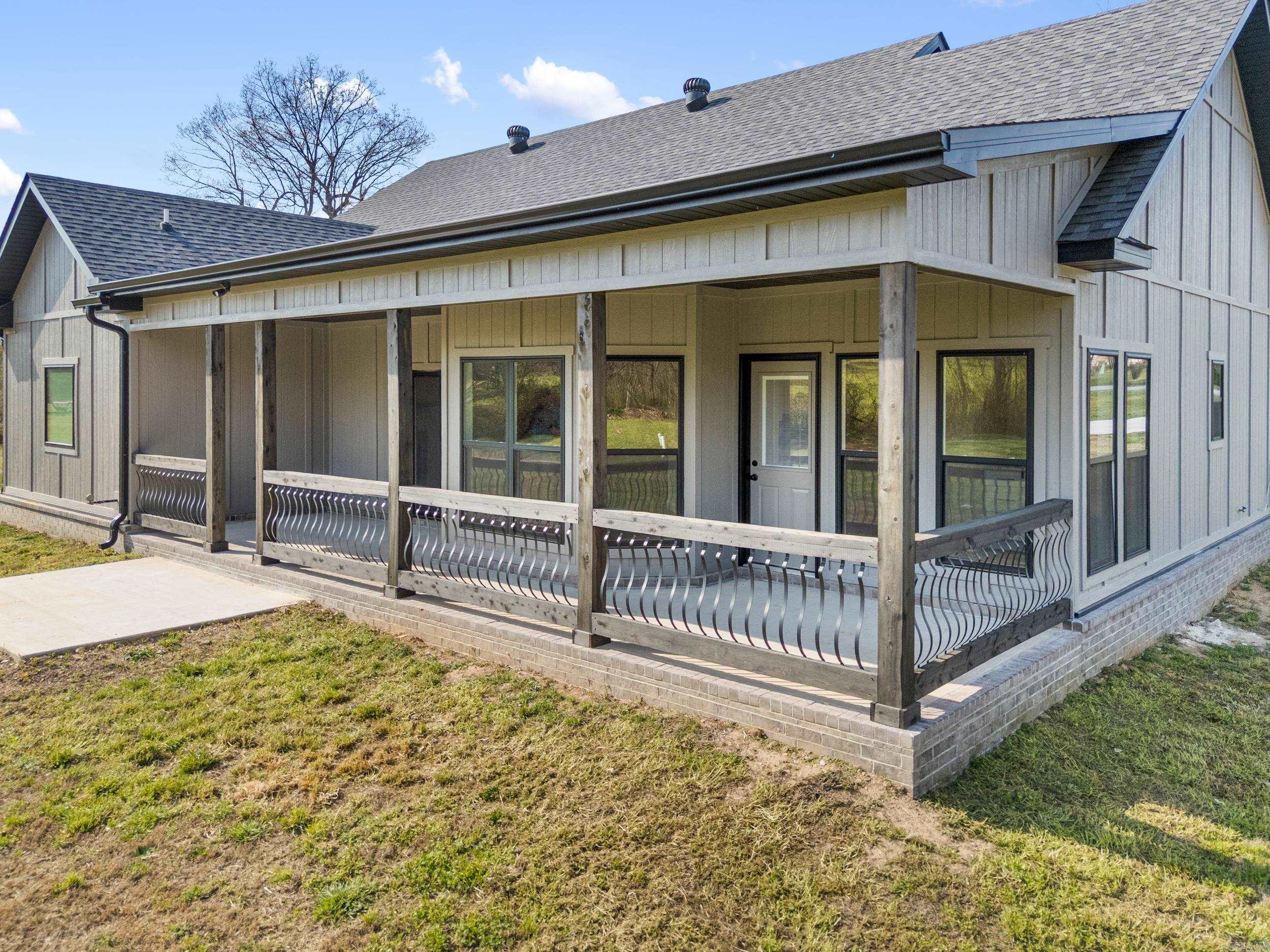 28 Sisney Drive  Ash Flat, AR