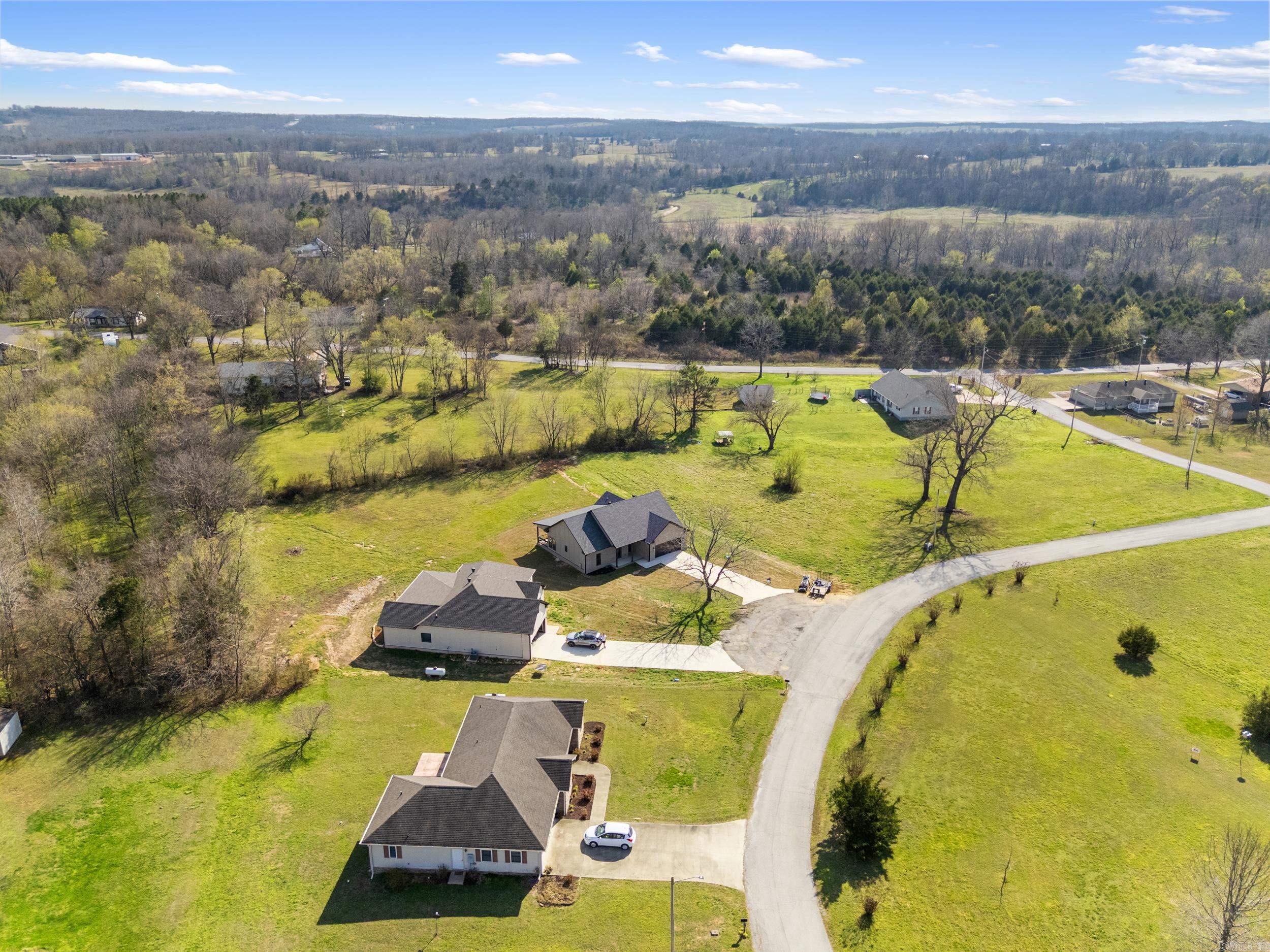 28 Sisney Drive  Ash Flat, AR