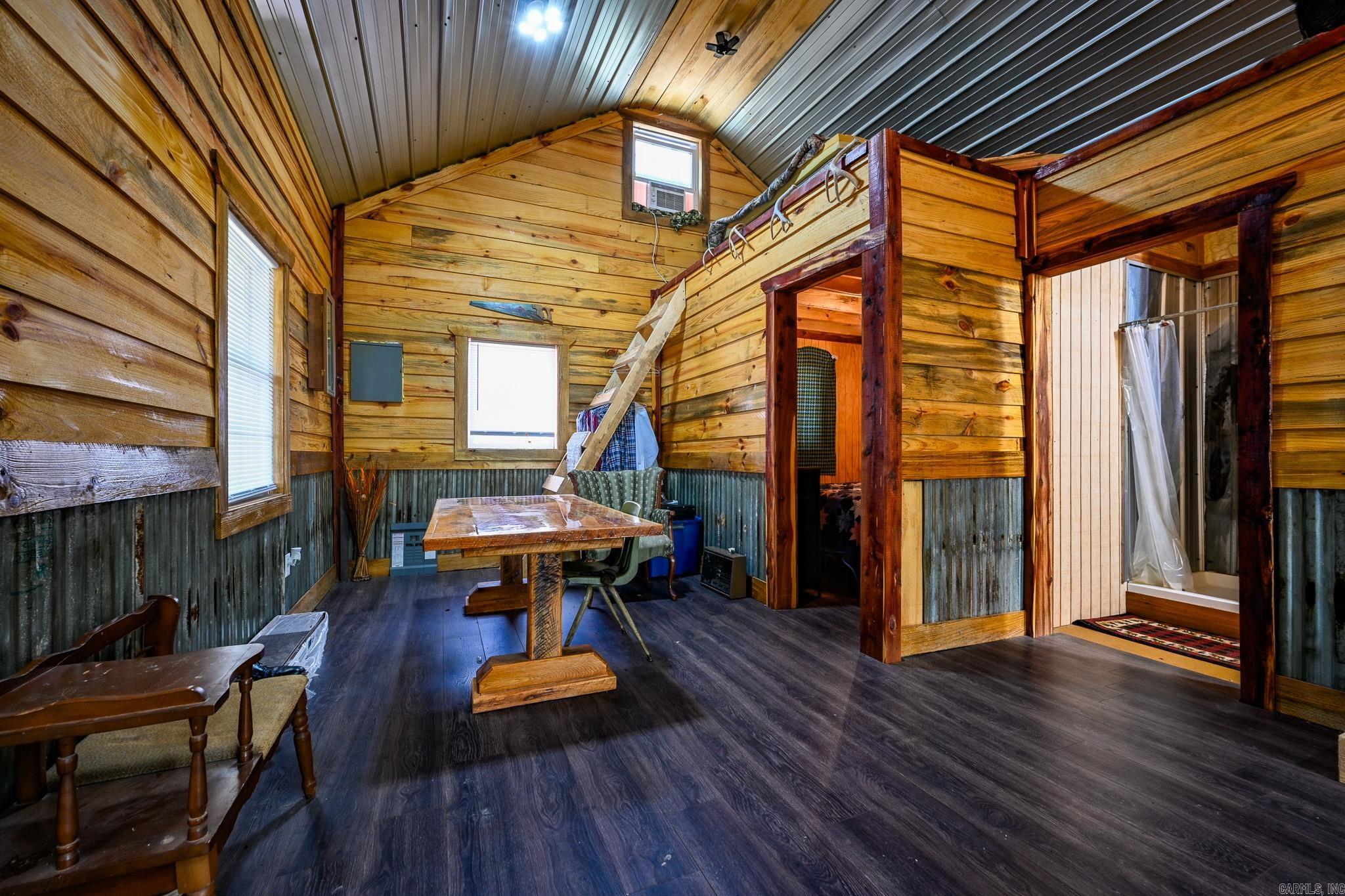 665 Highway 246  Umpire, AR