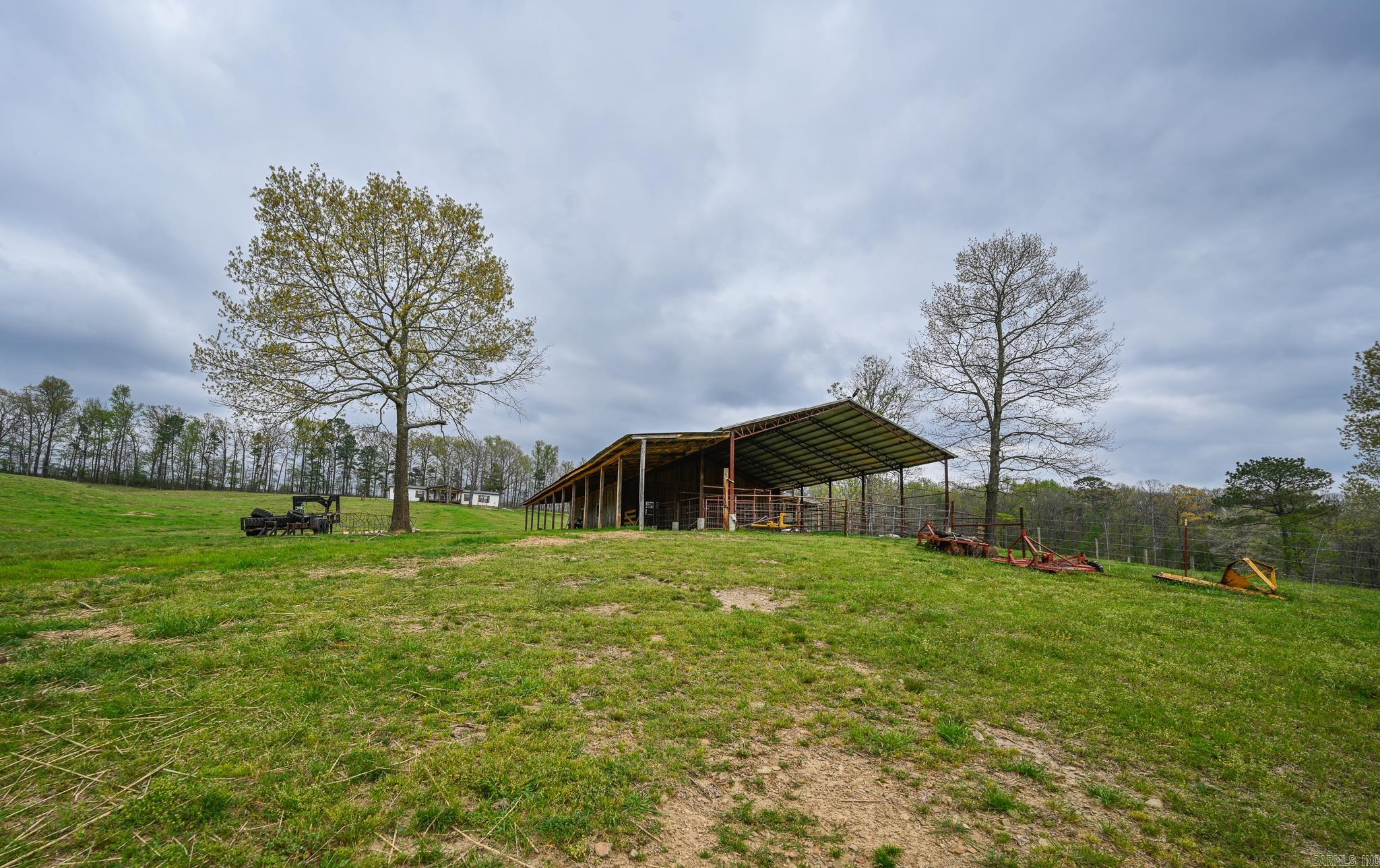 665 Highway 246  Umpire, AR