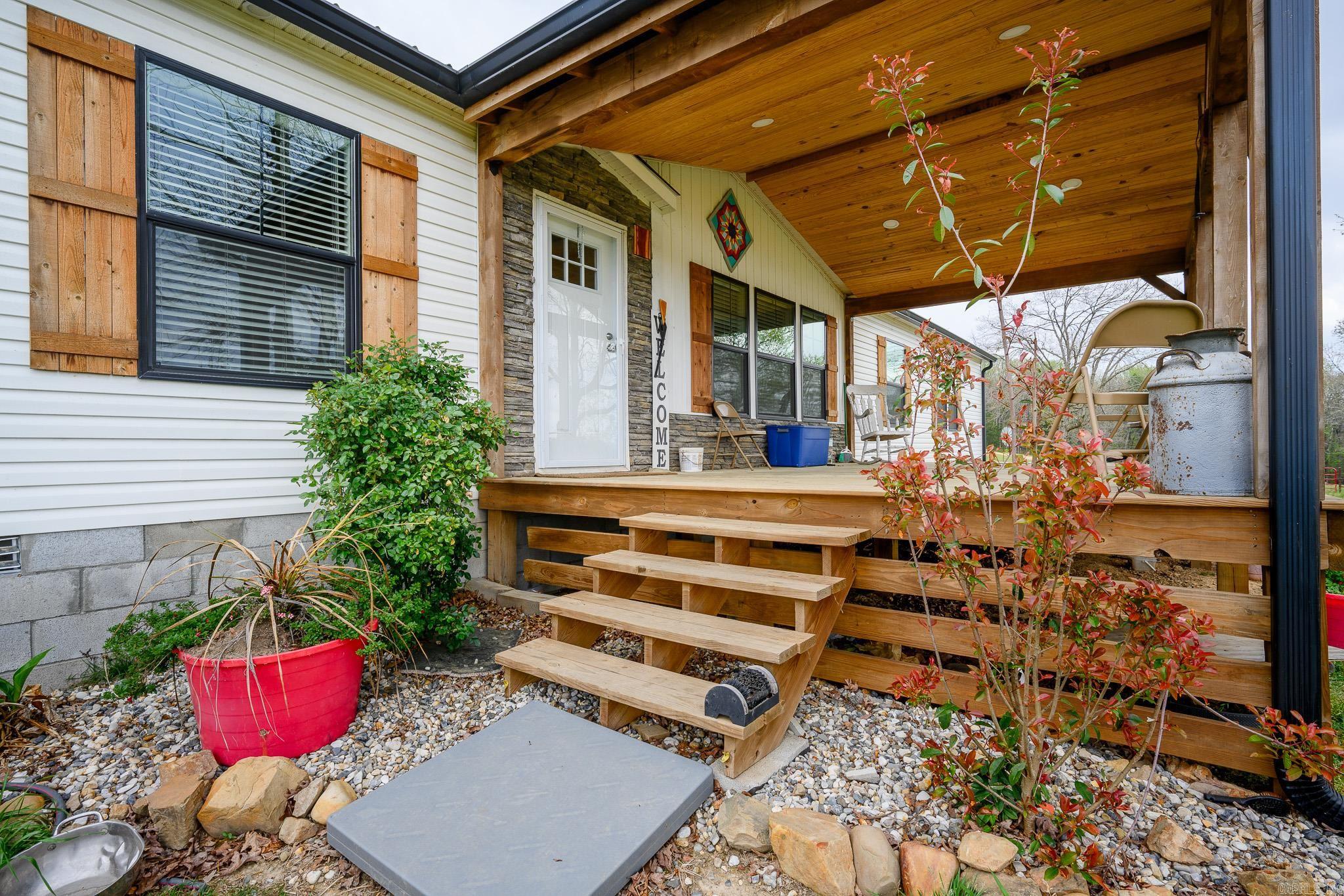 665 Highway 246  Umpire, AR