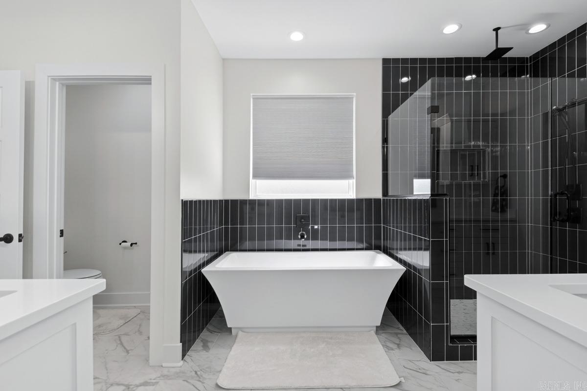 132 Harmony Village  Haskell, AR