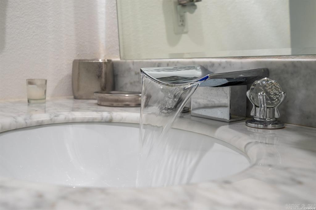 142 Lake Hamilton  Hot Springs, AR