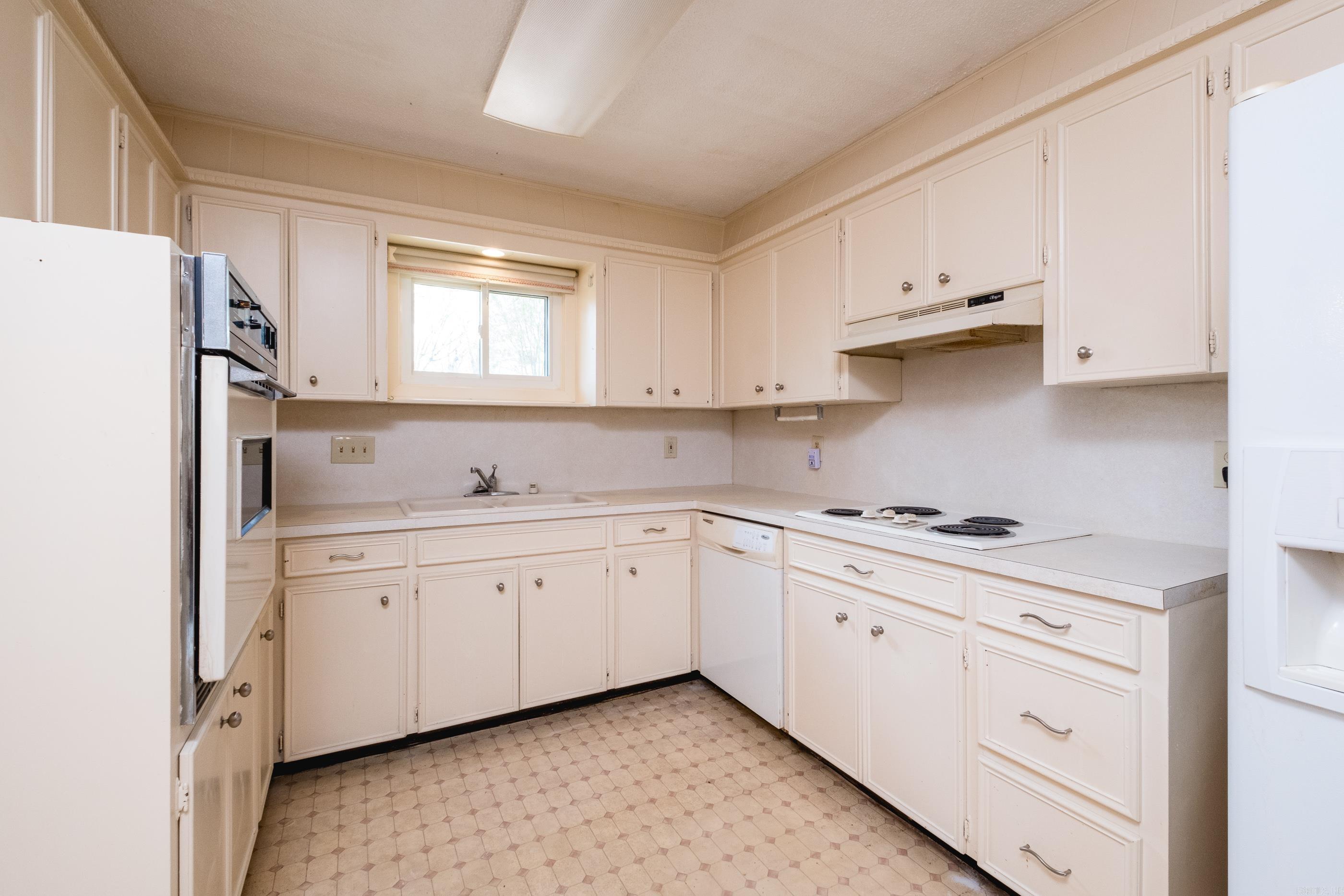 11 Crownpoint  Little Rock, AR