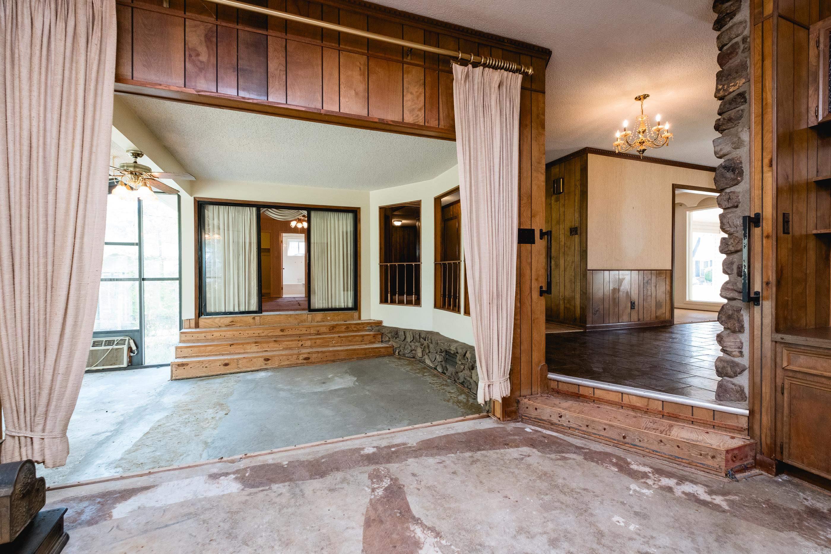 11 Crownpoint  Little Rock, AR