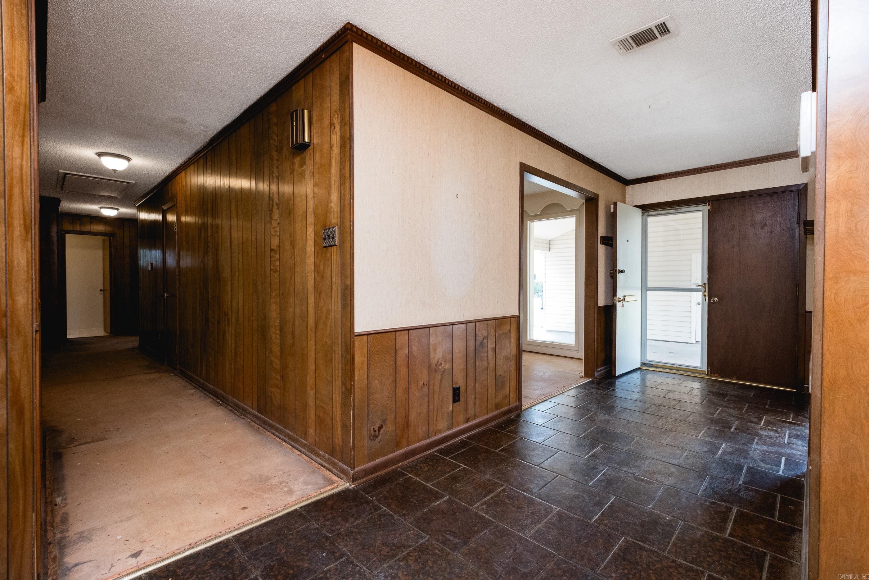 11 Crownpoint  Little Rock, AR