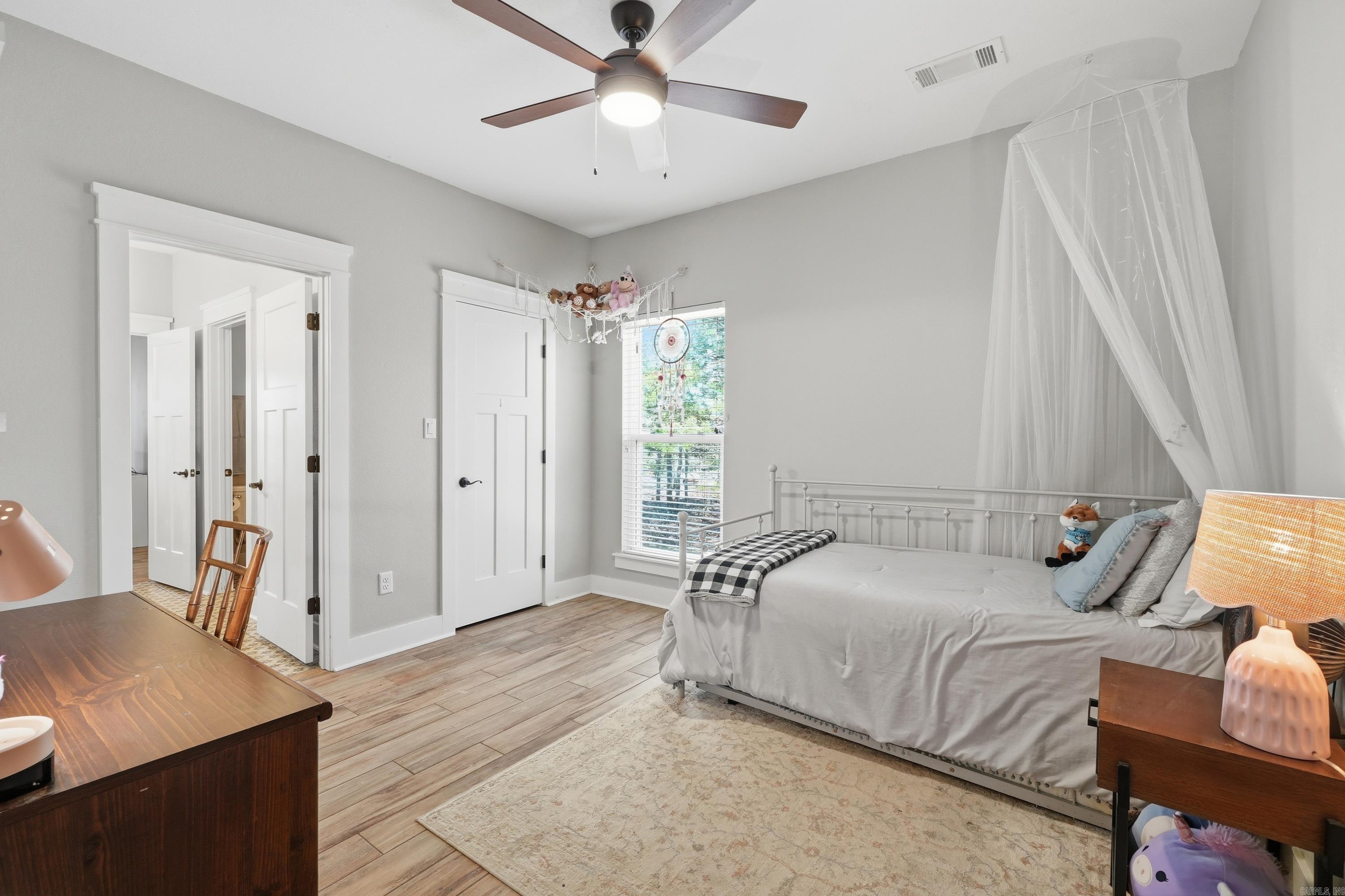 15 S Springhill Lane Greenbrier, AR 72058