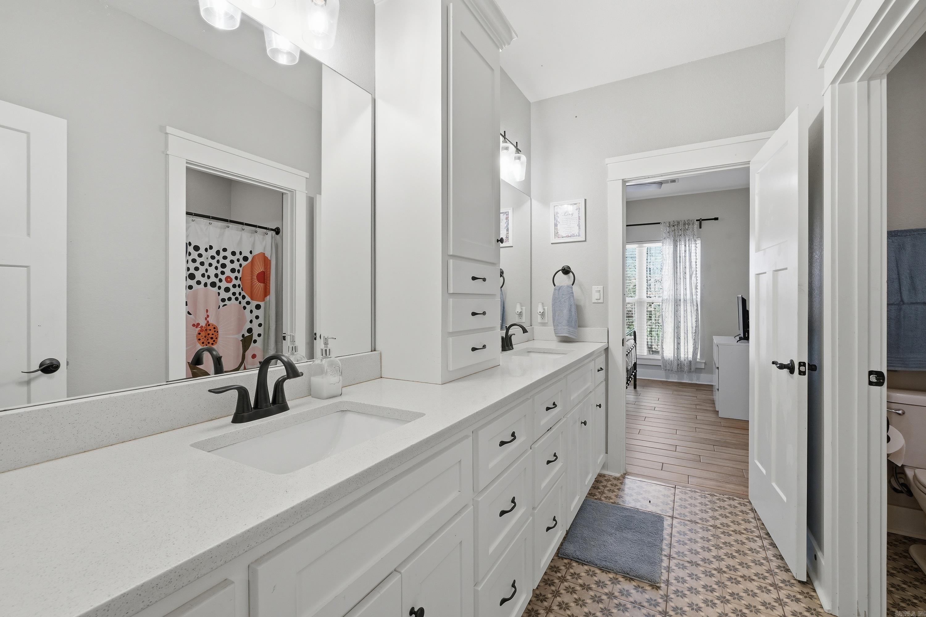 15 S Springhill Lane  Greenbrier, AR