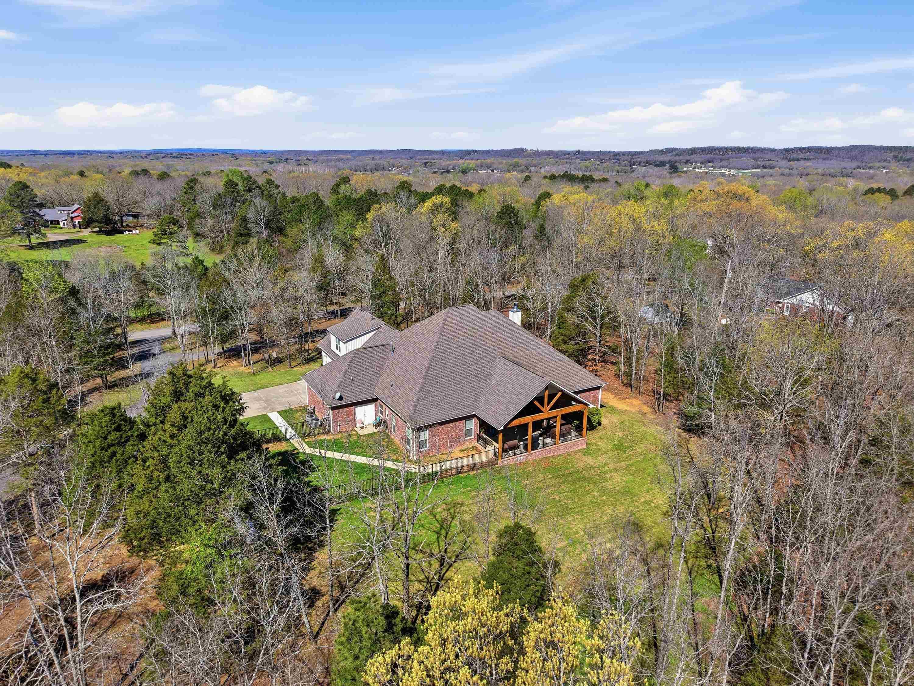 15 S Springhill Lane Greenbrier, AR 72058