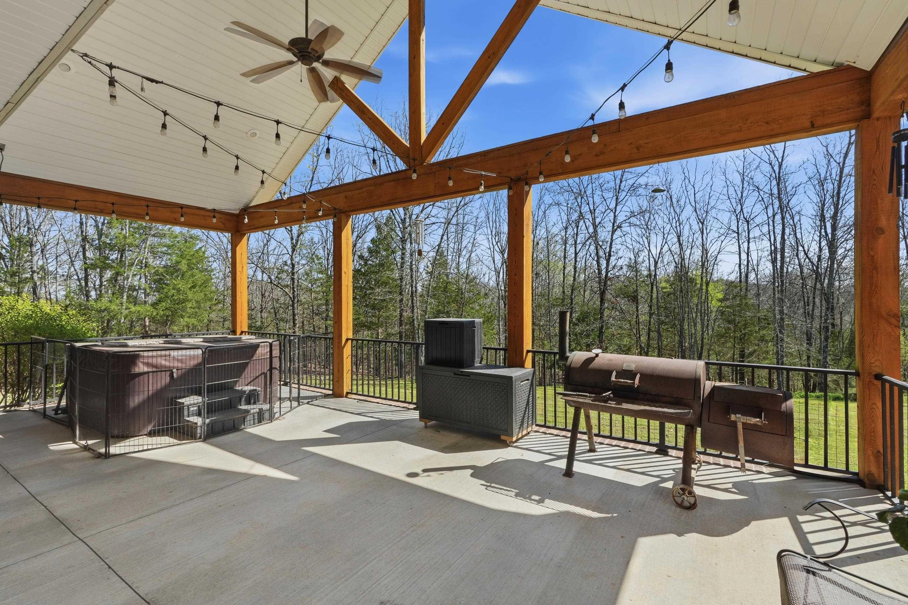 15 S Springhill Lane Greenbrier, AR 72058