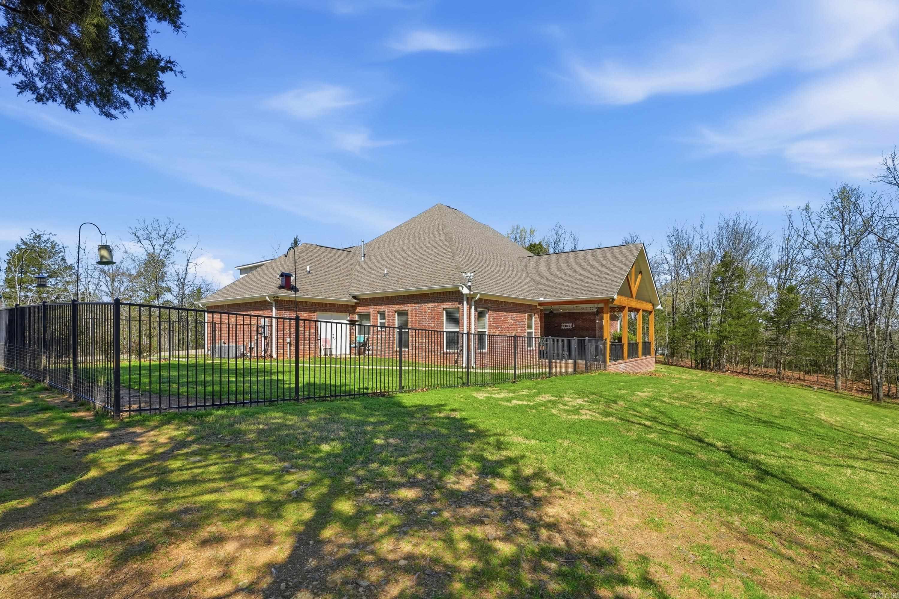 15 S Springhill Lane Greenbrier, AR 72058