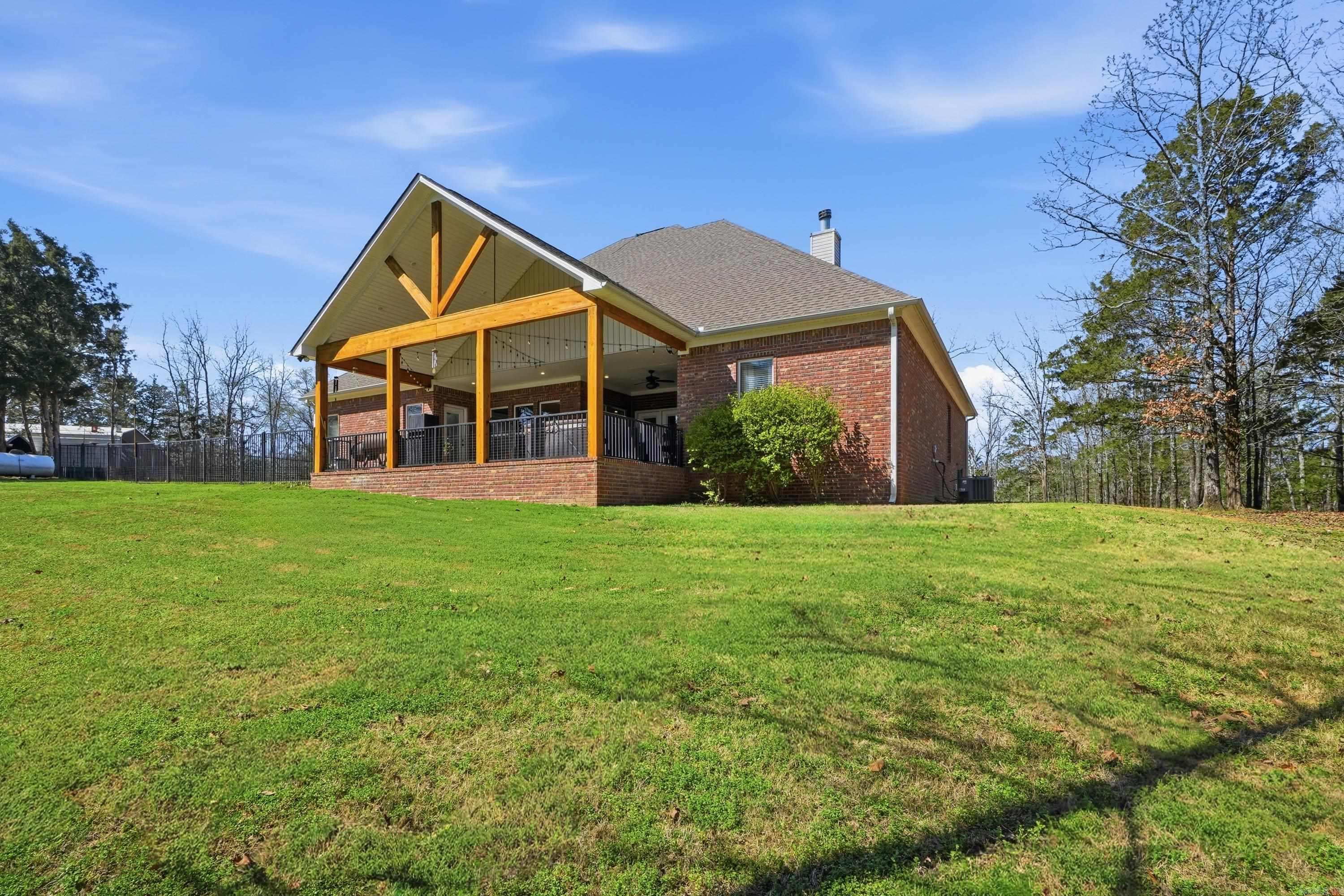 15 S Springhill Lane Greenbrier, AR 72058