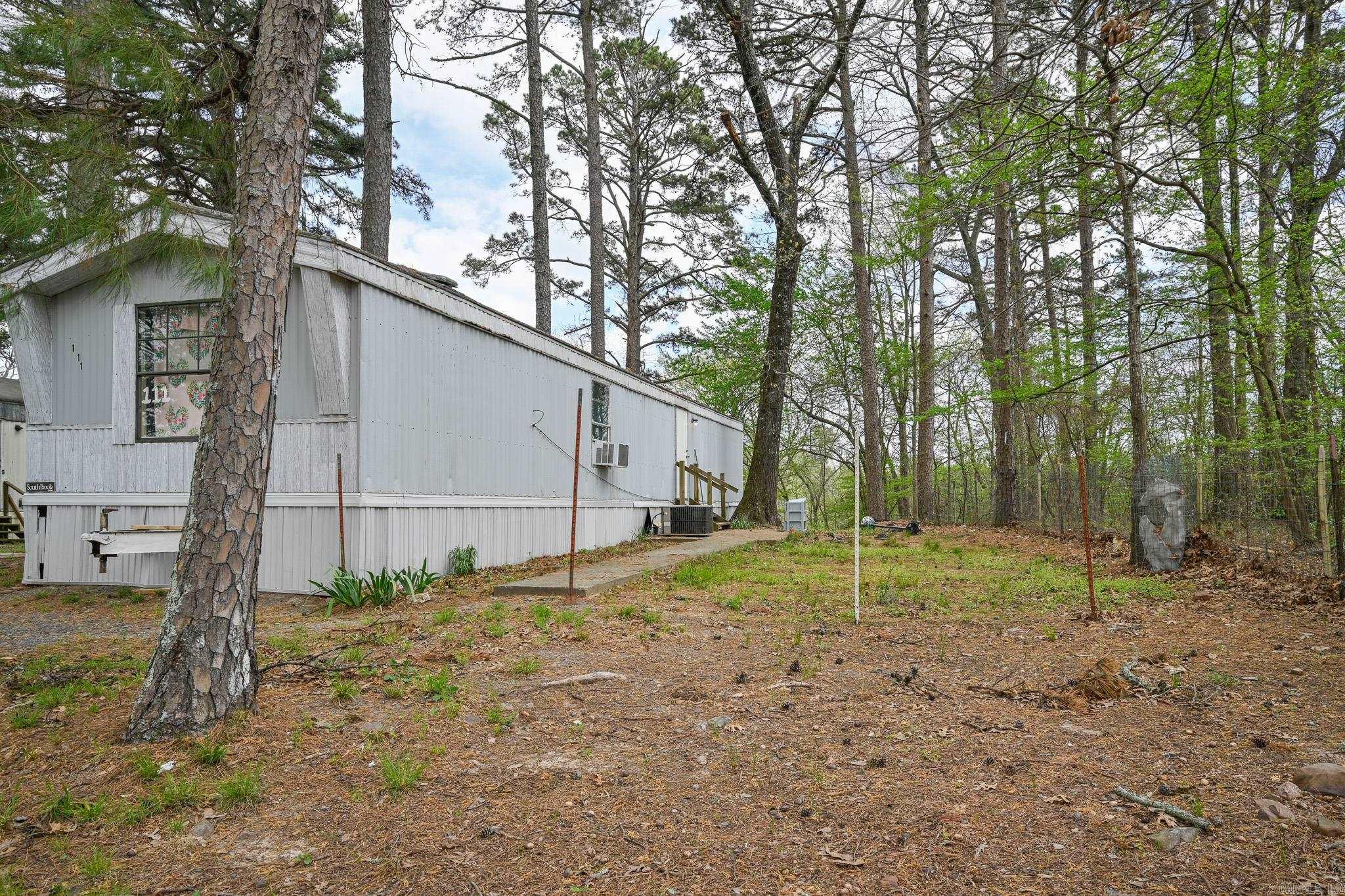 110 Trailwood Lane  Mena, AR