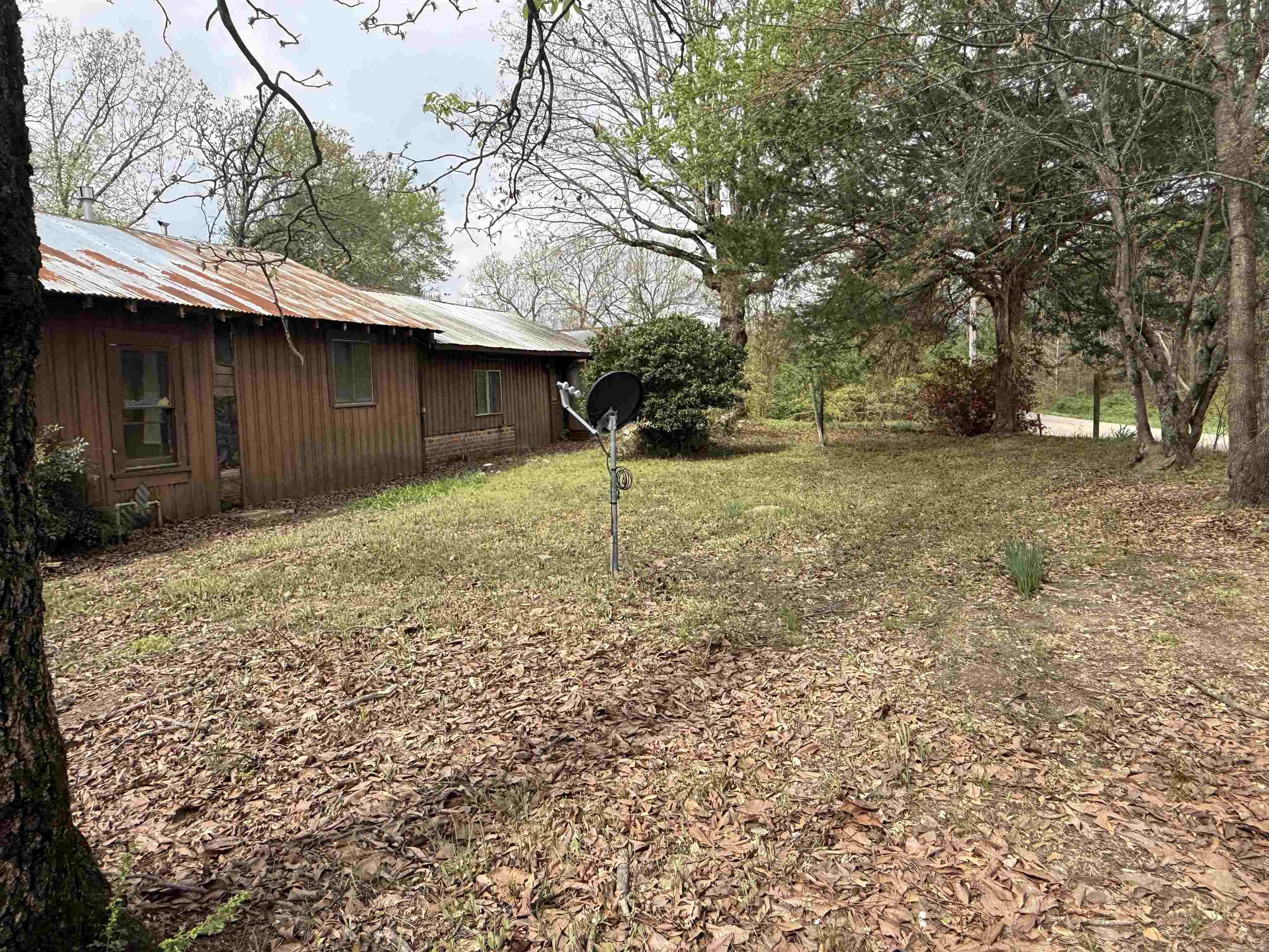 223 Polk Road 136  Cove, AR