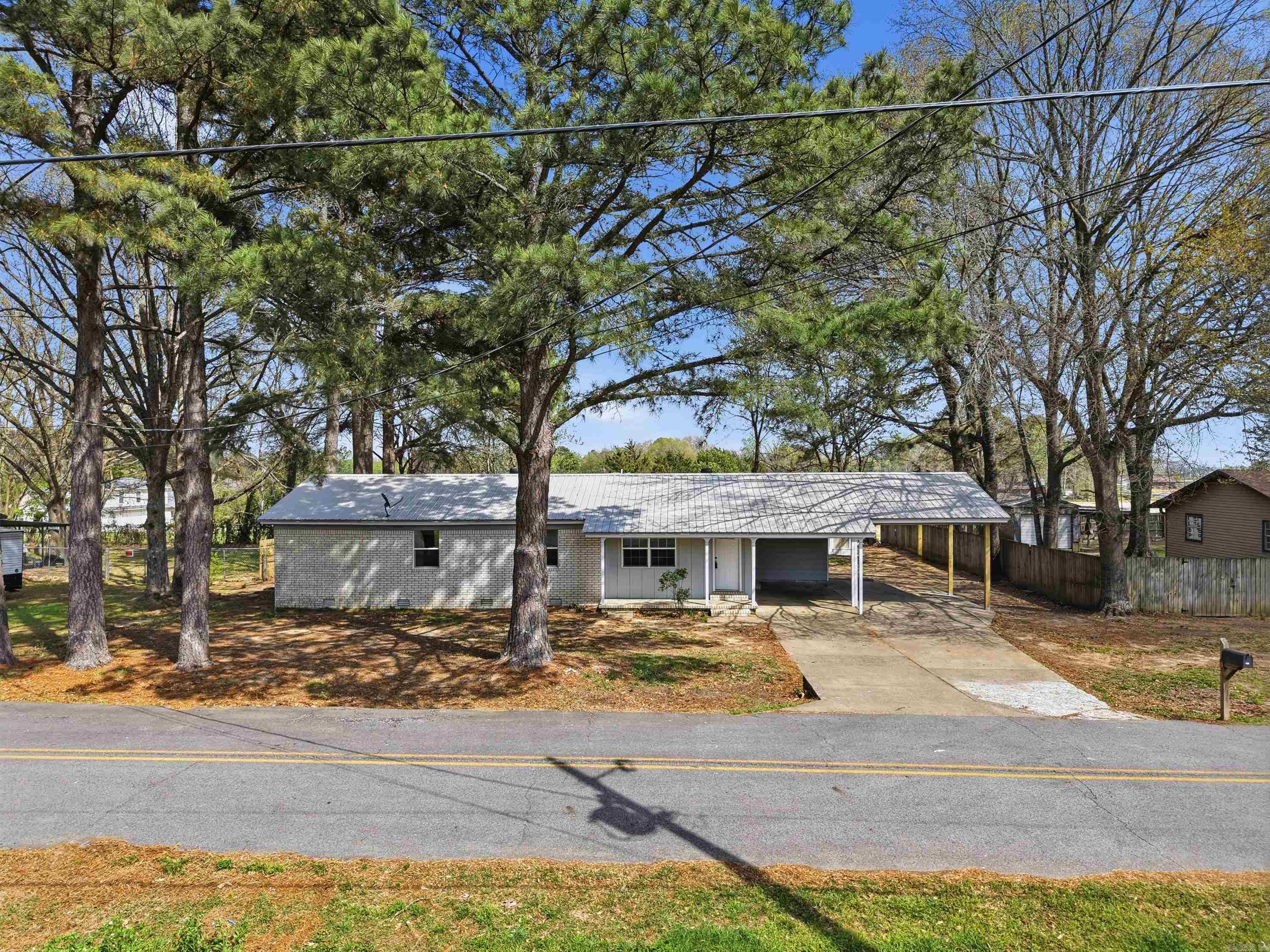 1410 Magee  Searcy, AR