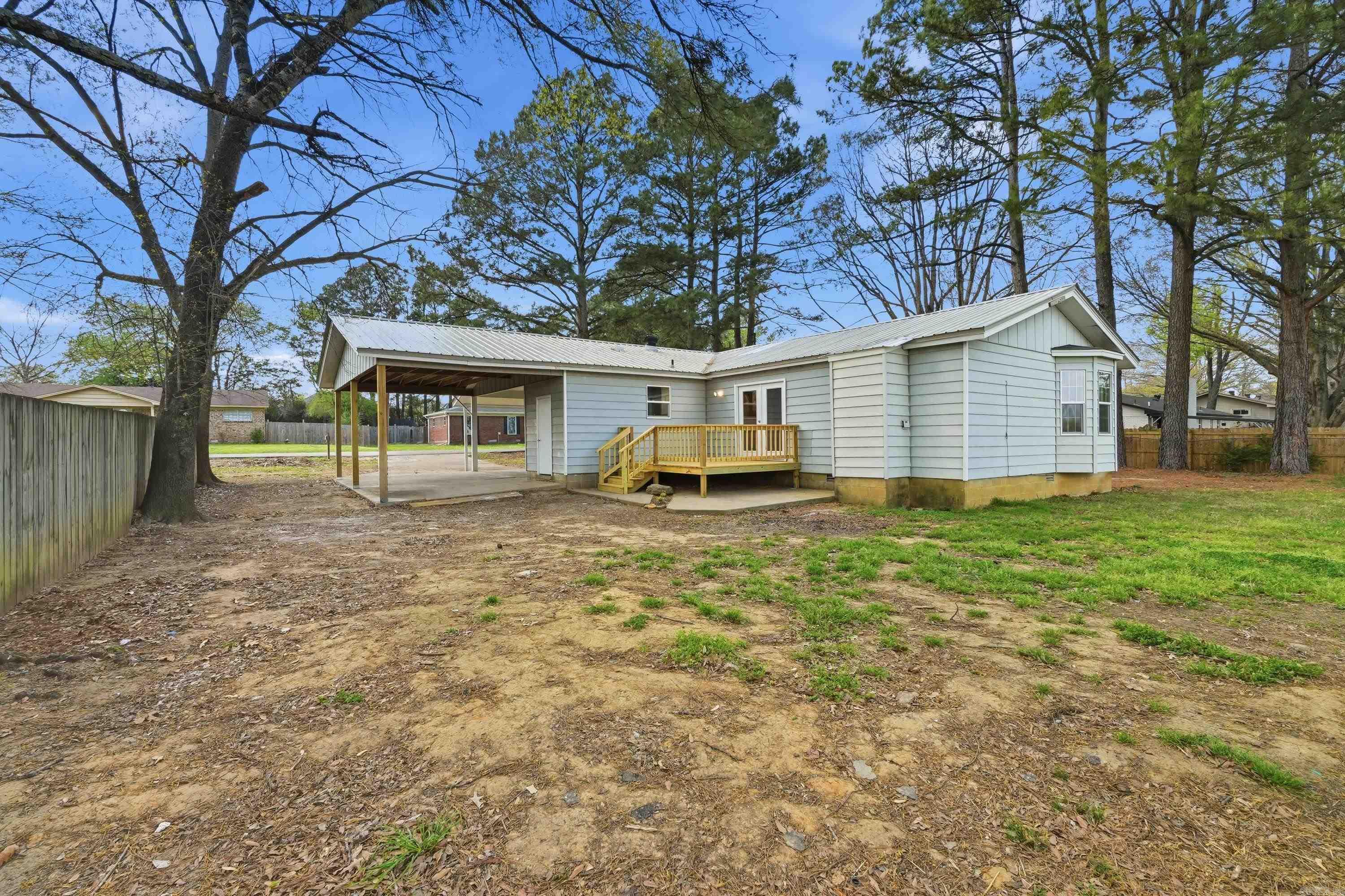 1410 Magee  Searcy, AR