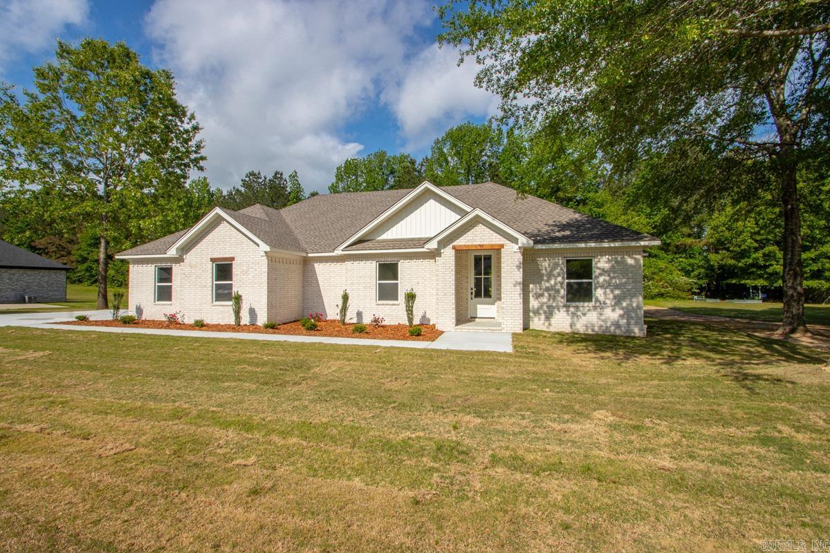 3061 Windwood Drive