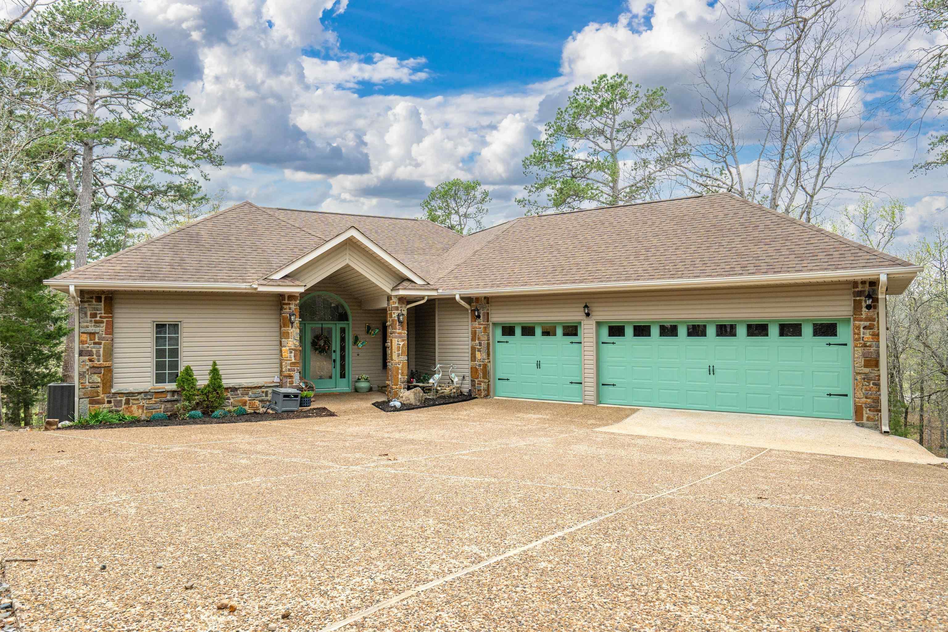 9 Templo Way  Hot Springs Village, AR