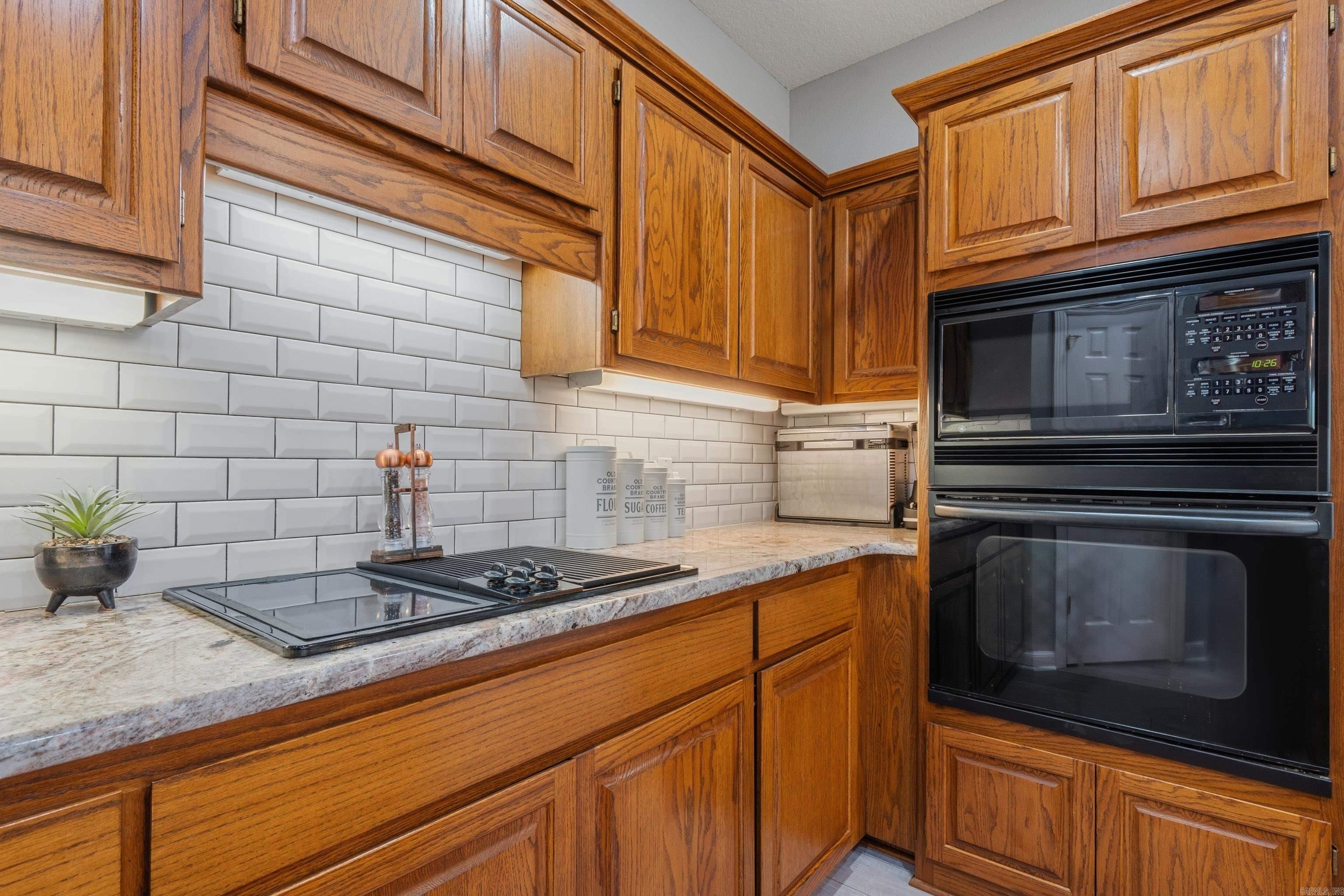 9 Templo Way  Hot Springs Village, AR