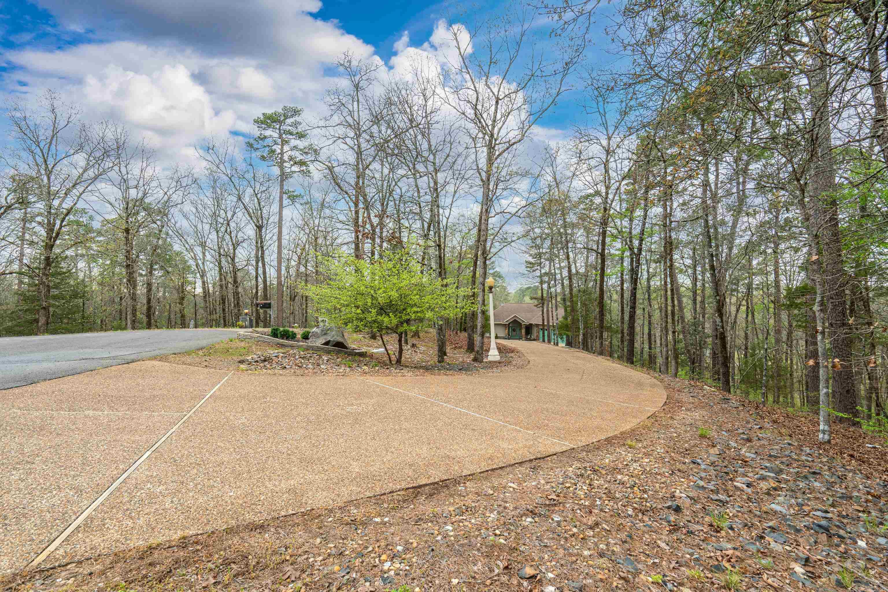 9 Templo Way  Hot Springs Village, AR