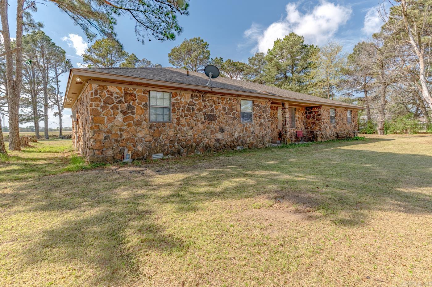 2115 Highway 64  Wynne, AR