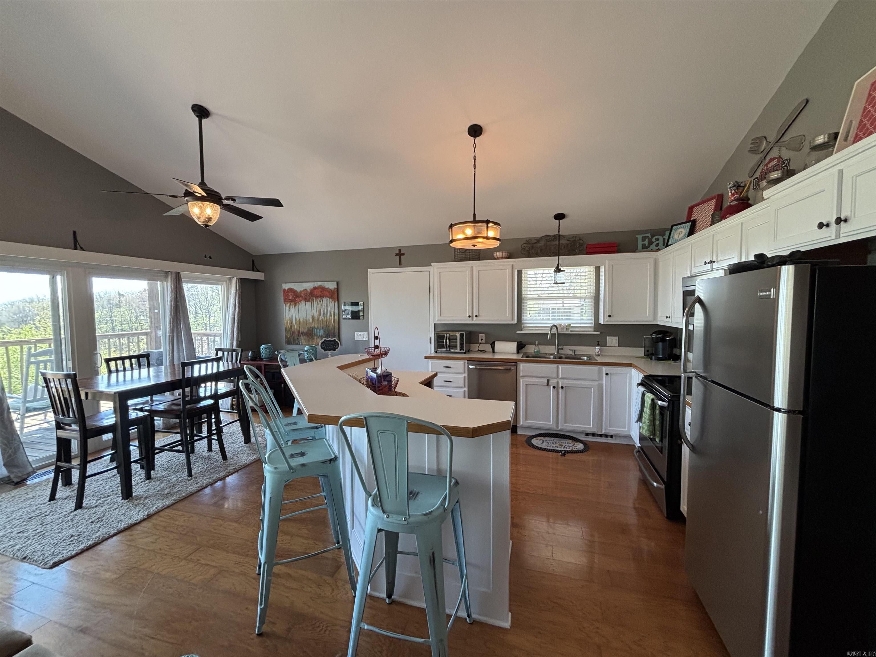 225 Irish Hills  Edgemont, AR